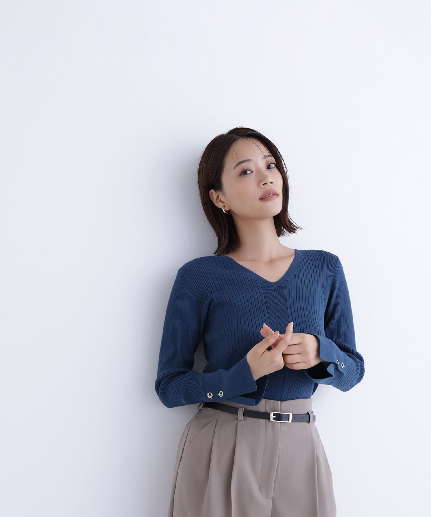  「Vネックハトメスリーブリブニット」|ニット・セーター|