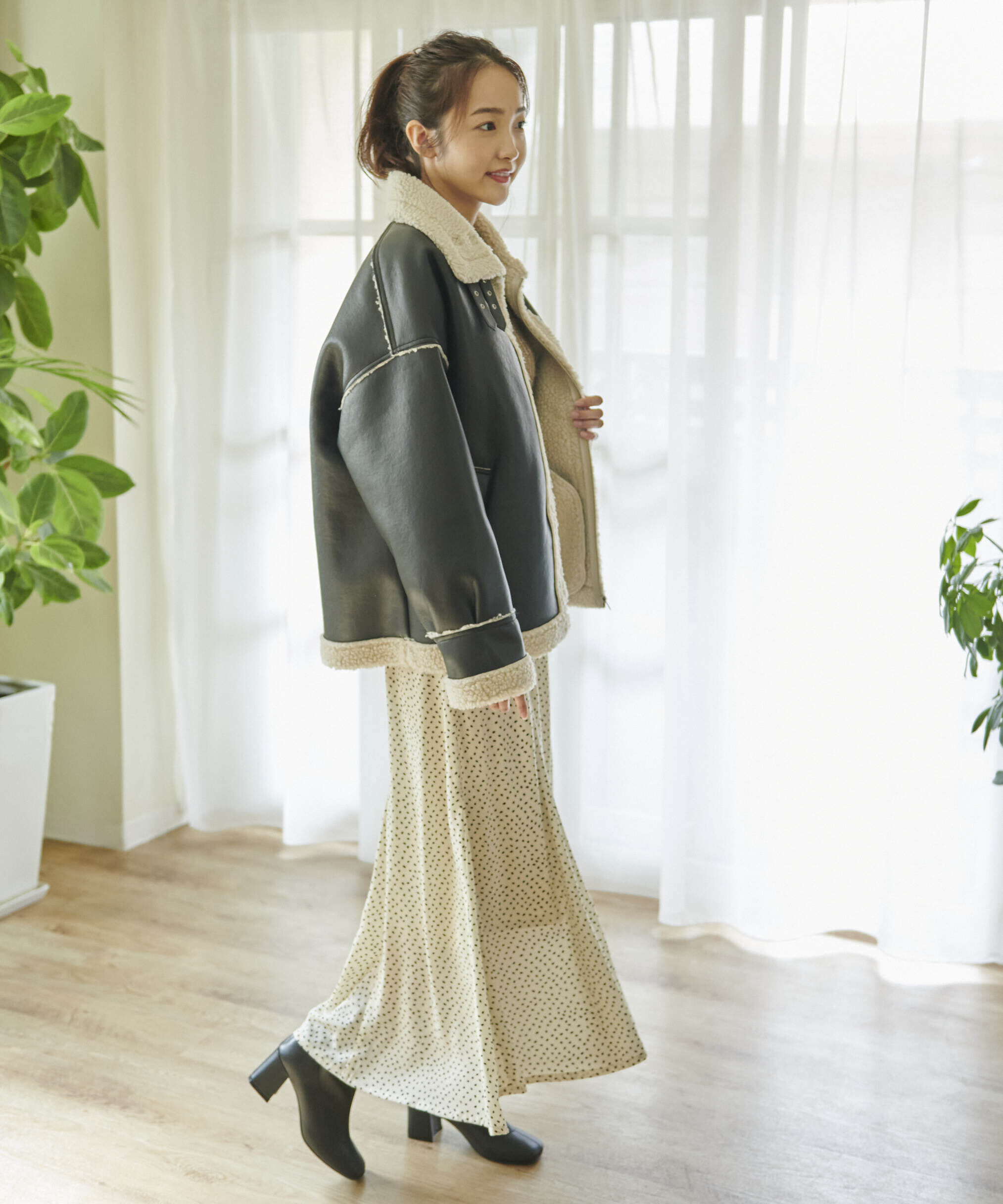  「フェイクレザーボンバージャケット」|ブルゾン・スタジャン|