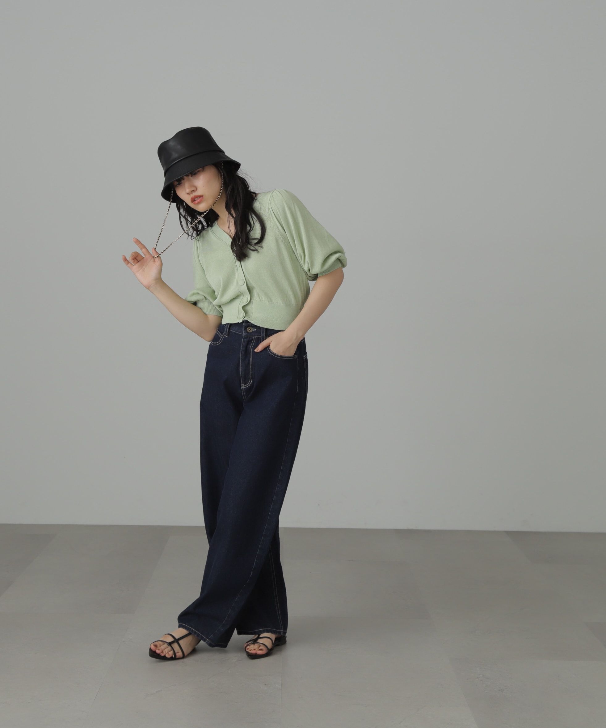  「チェーン付きPUバケットハット」|ソックス|