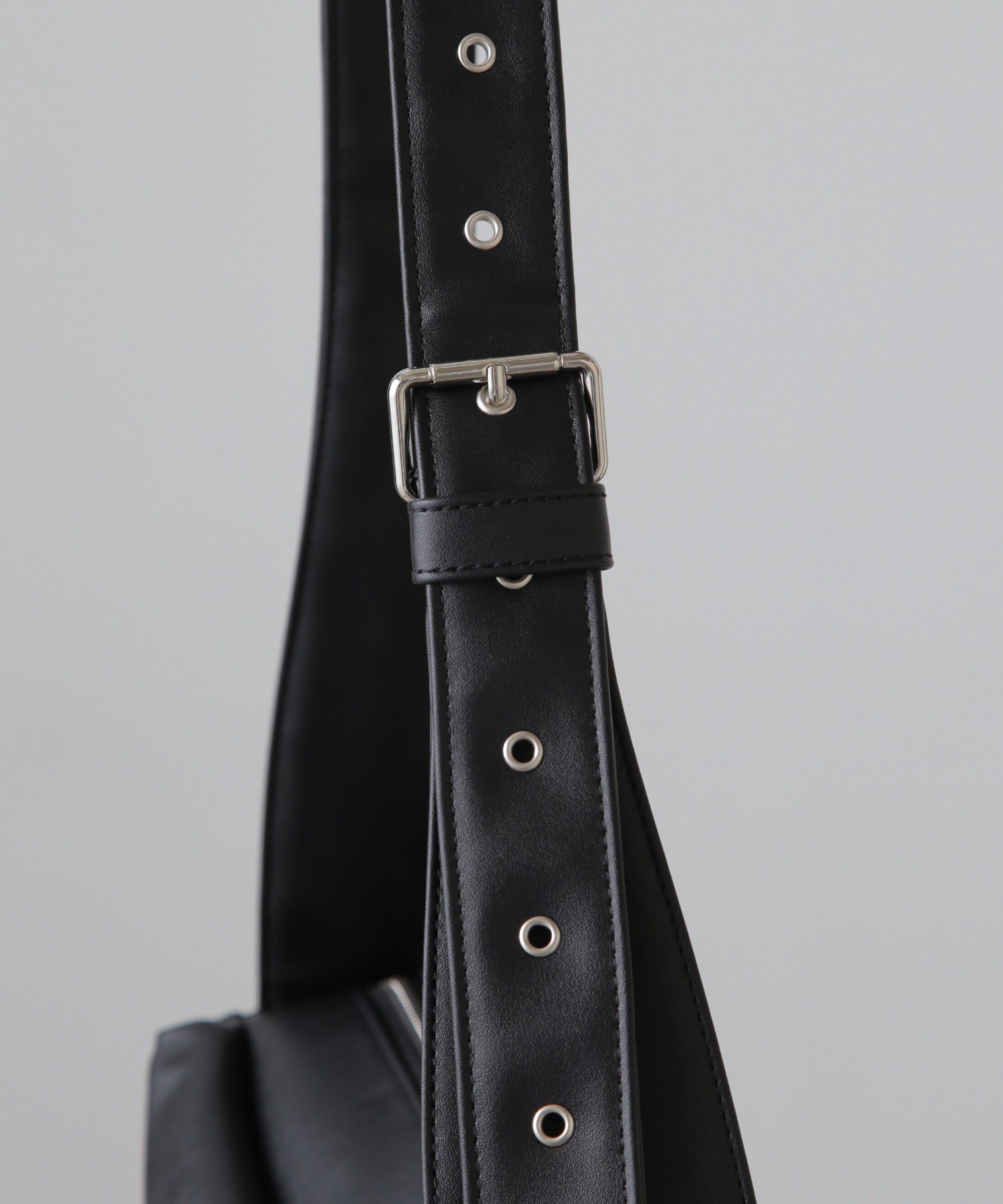  「スタッズショルダーバッグ」|その他|