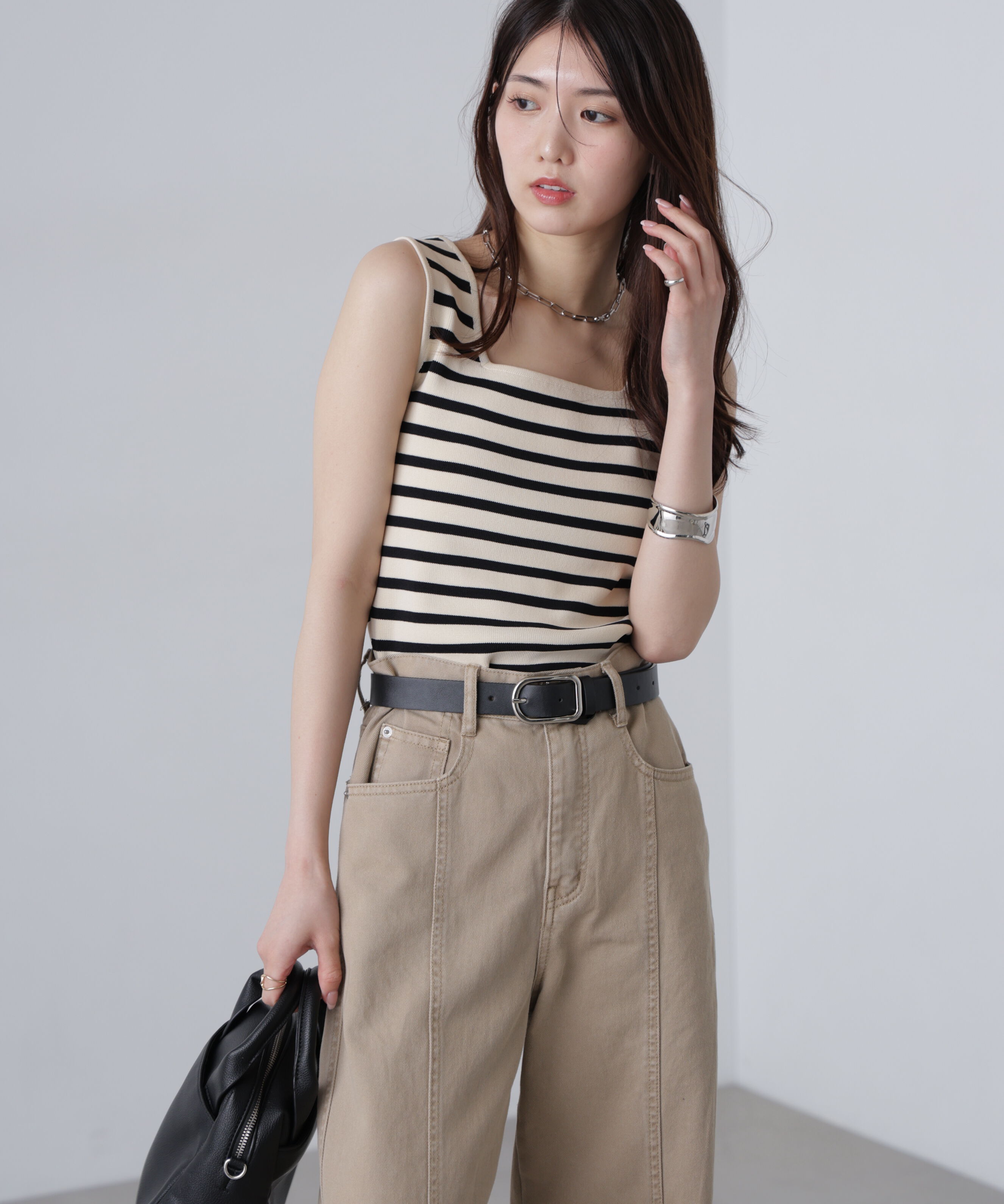  「〈洗える〉マシンウォッシャブル総針スクエアネックタンクニット」|ニット・セーター|