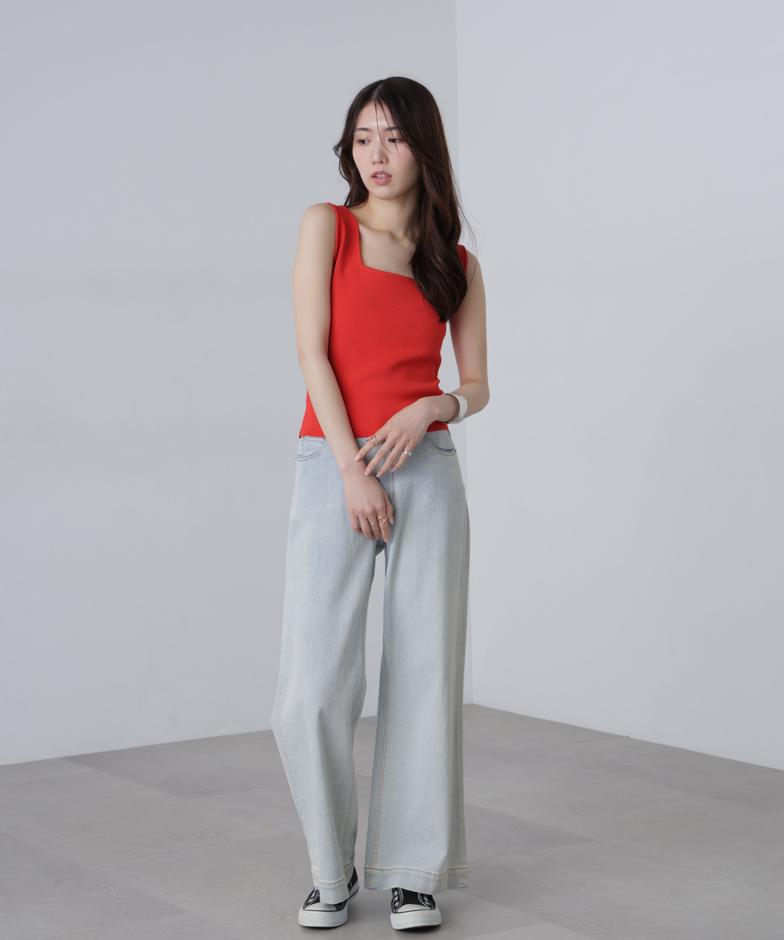  「〈洗える〉マシンウォッシャブル総針スクエアネックタンクニット」|ニット・セーター|