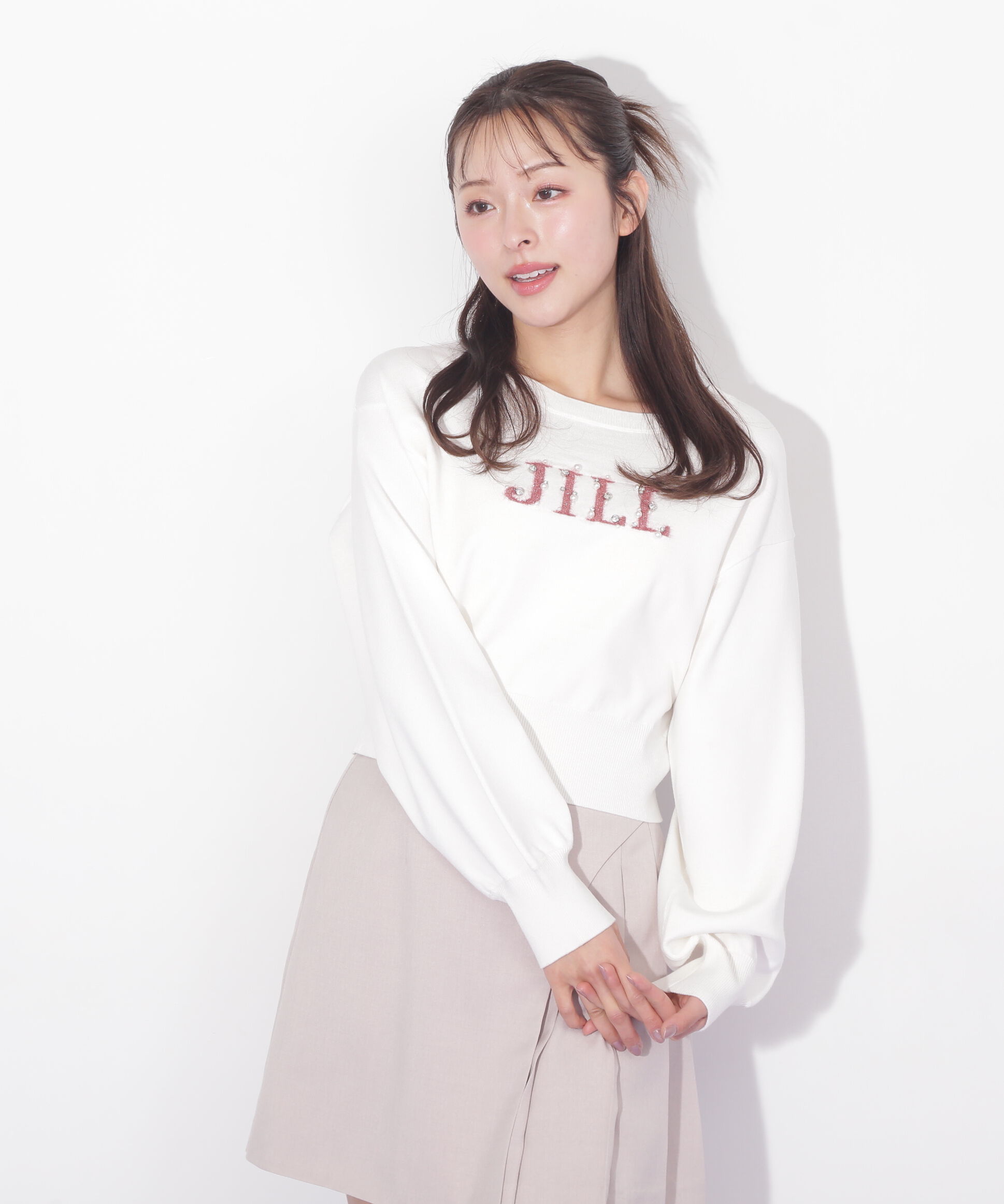  「ファンシーヤーンビジューロゴニット」|ニット・セーター|