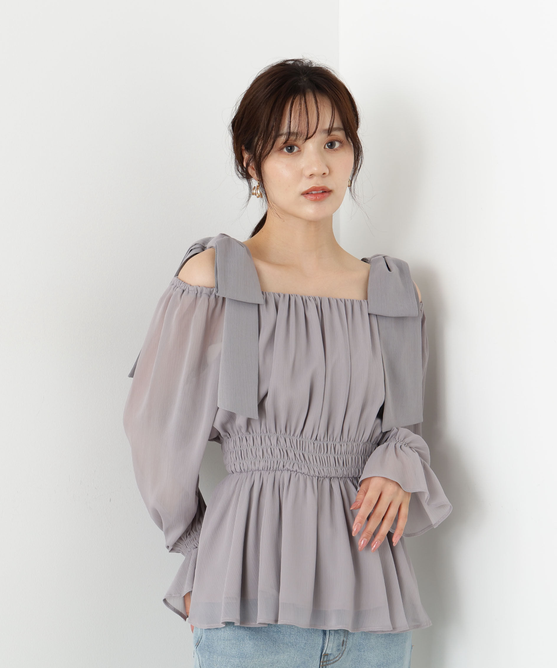 PROPORTION BODY DRESSING「ショルダーリボンシャーリングブラウス」|シャツ・ブラウス|グレー