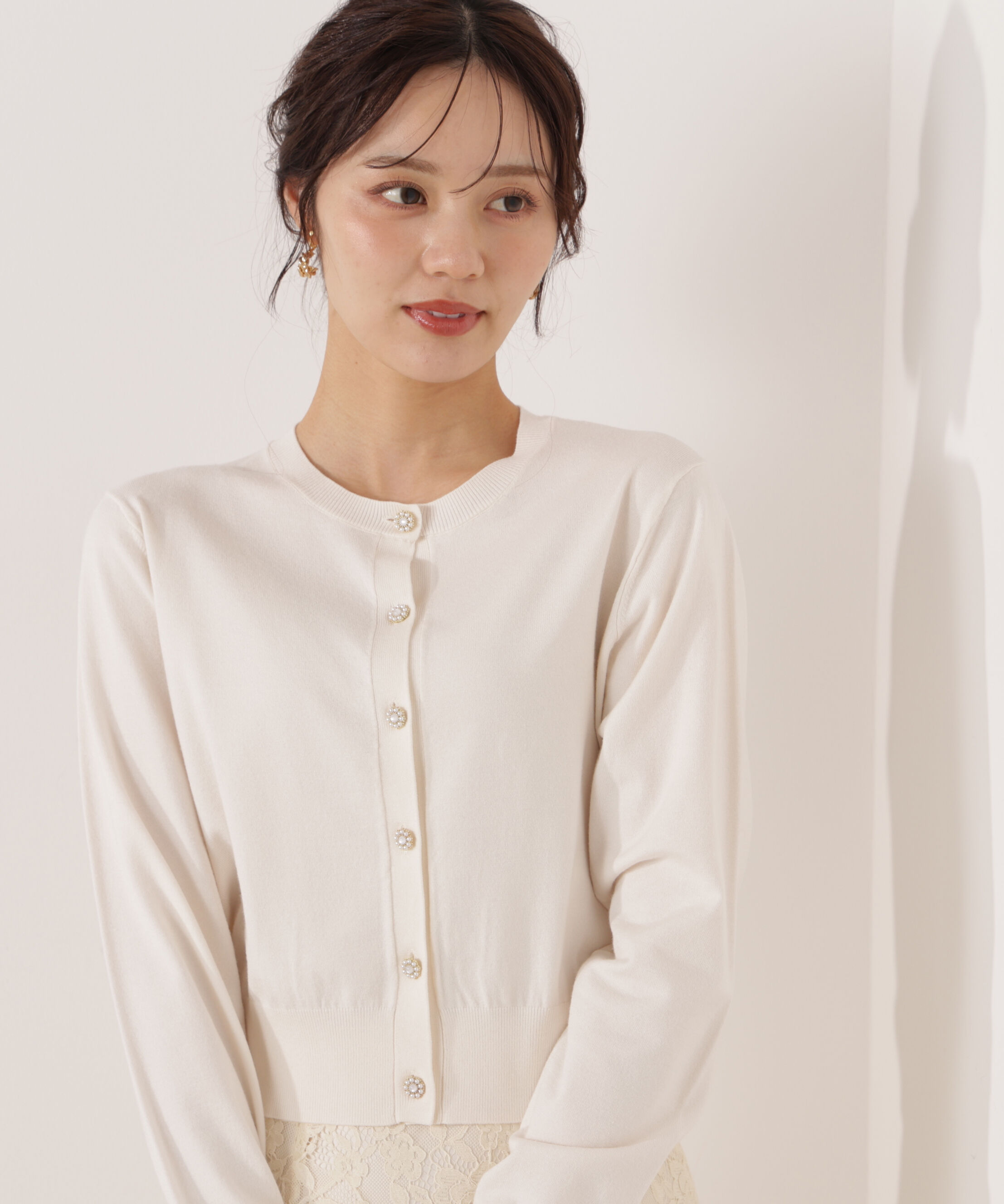 PROPORTION BODY DRESSING「＜ウォッシャブル＞キラ釦カーディガン」|カーディガン|エクリュ1