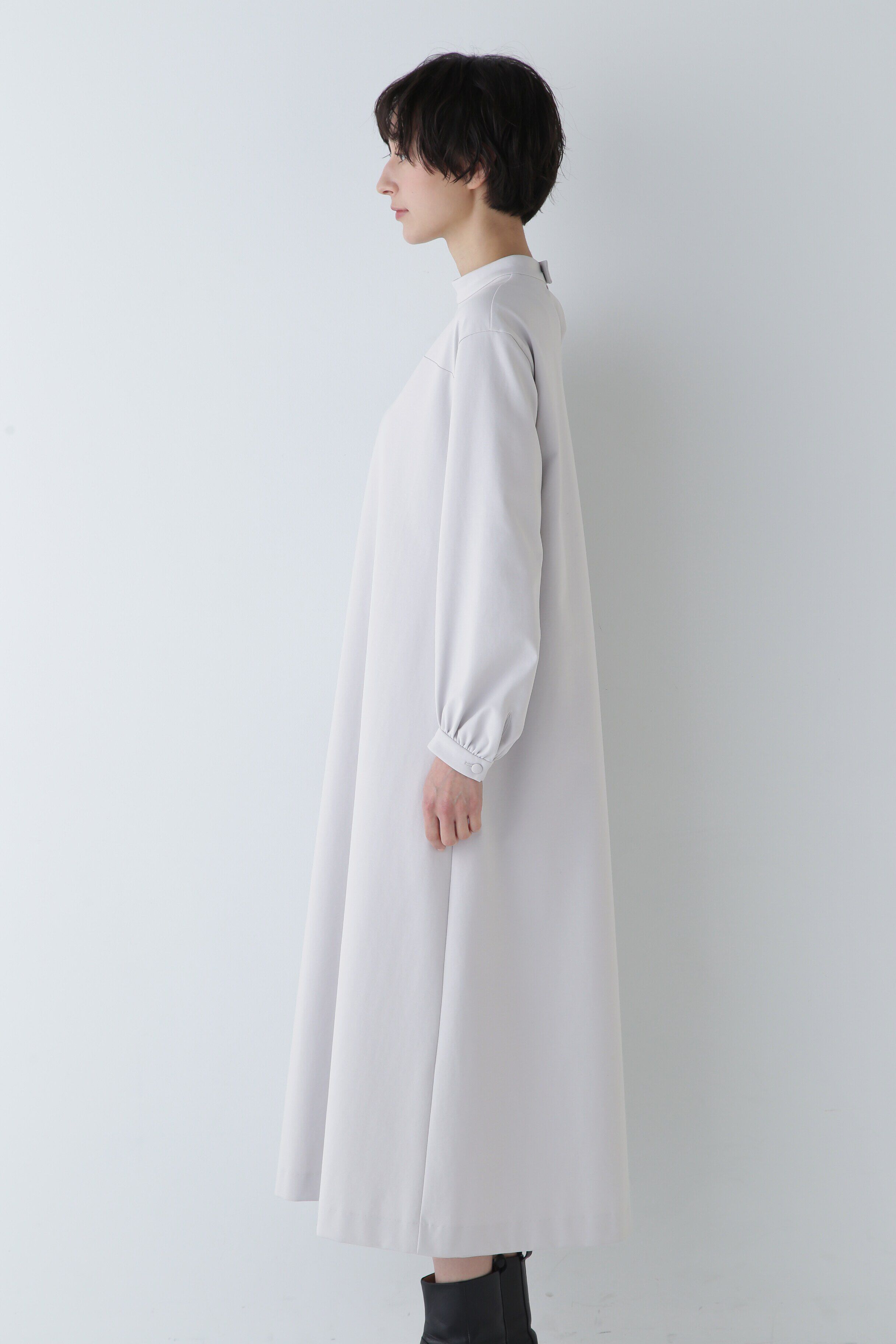  「ストレッチポンチモックネックワンピース」|ワンピース|