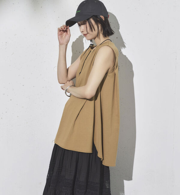 Doux archives「タックデザインノースリプルオーバー」|タンクトップ|