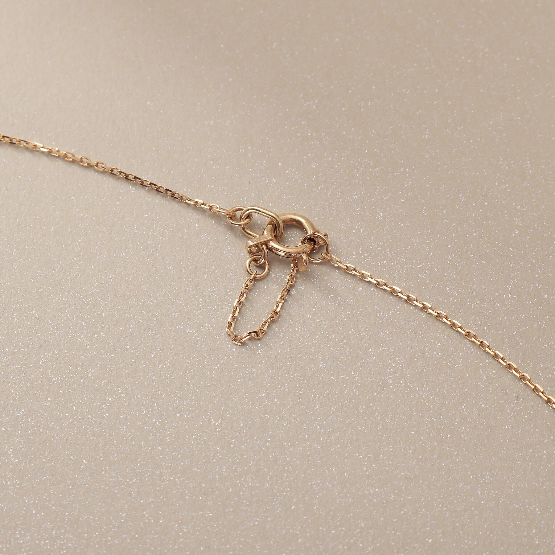 COCOSHNIK「K10ダイヤモンド シフテッドレクタングル ネックレス」|ネックレス|