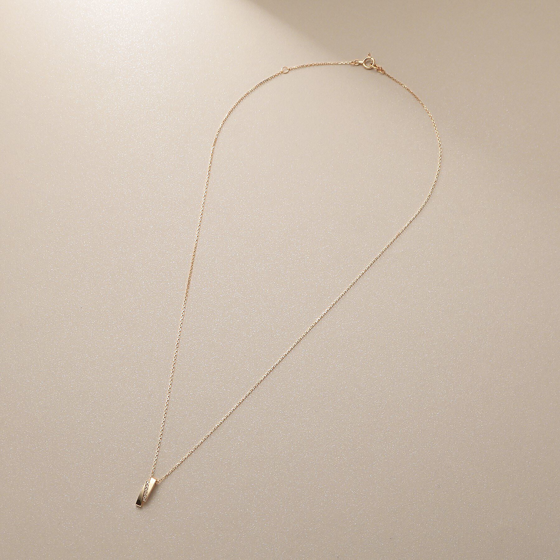 COCOSHNIK「K10ダイヤモンド シフテッドレクタングル ネックレス」|ネックレス|