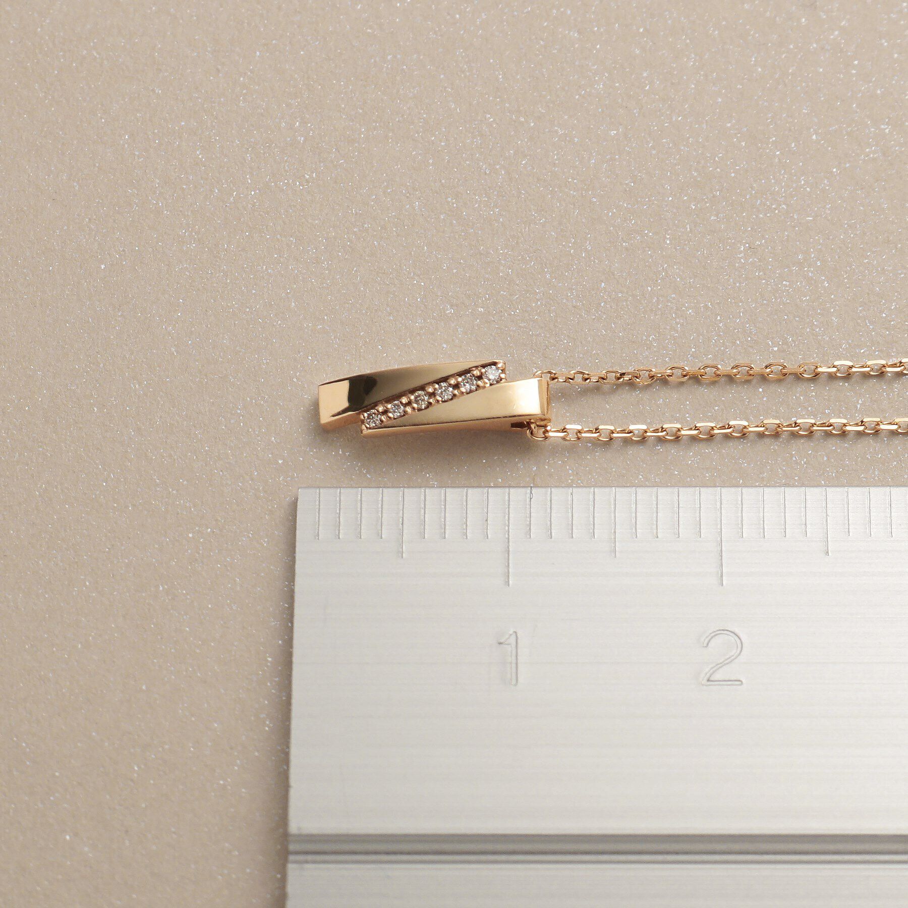 COCOSHNIK「K10ダイヤモンド シフテッドレクタングル ネックレス」|ネックレス|