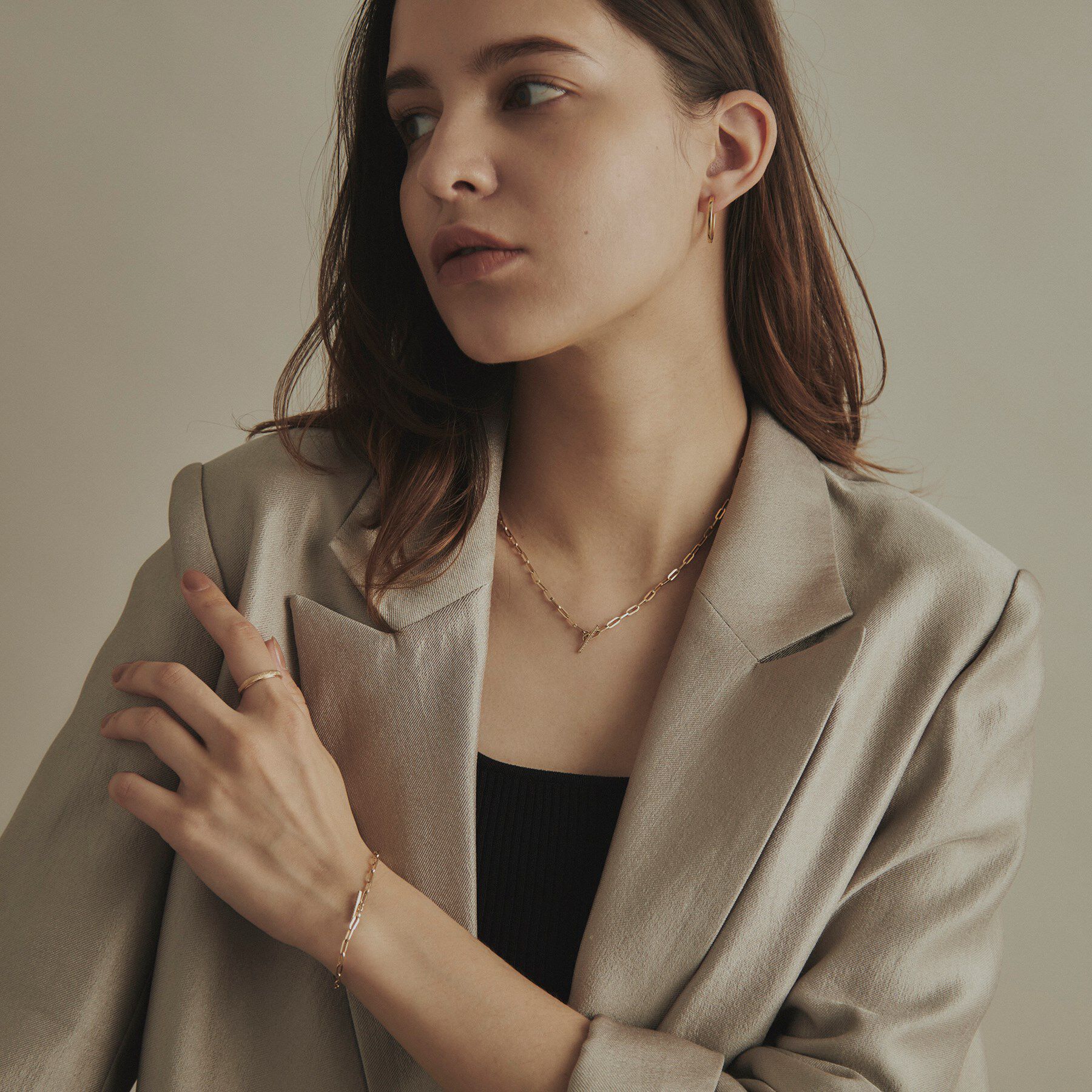 COCOSHNIK「K10ダイヤモンド 中空プリムダイヤバー ネックレス」|ネックレス|