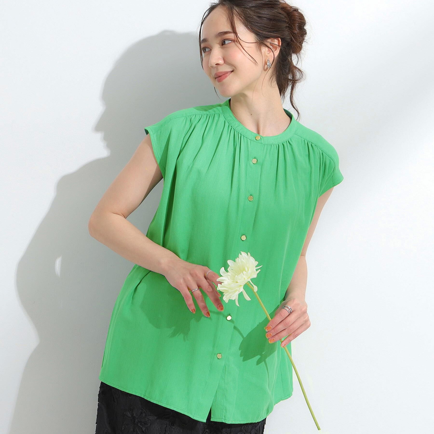 SHOO･LA･RUE「【S-LL/洗濯後しわになりにくい】上品にきれい見え スラブギャザーブラウス」|シャツ・ブラウス|グリーン(022)