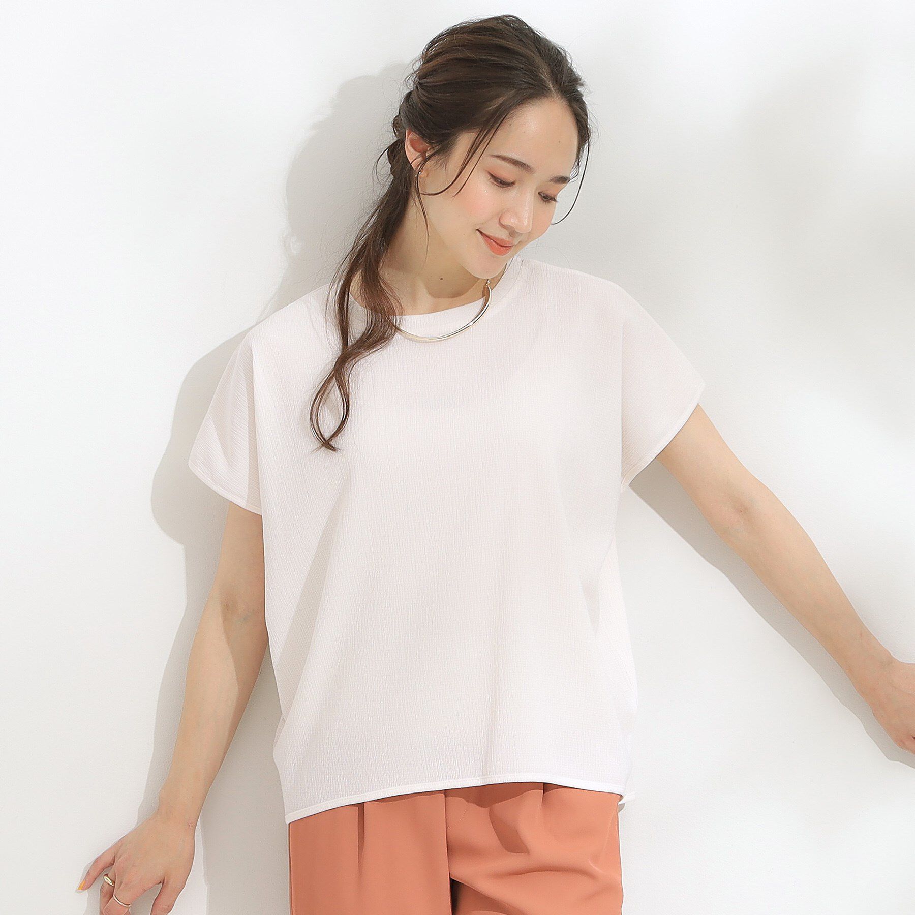 SHOO･LA･RUE「【S-LL】ブラウス見えする 軽やかな着心地の しぼしぼトップス」|Tシャツ・カットソー|