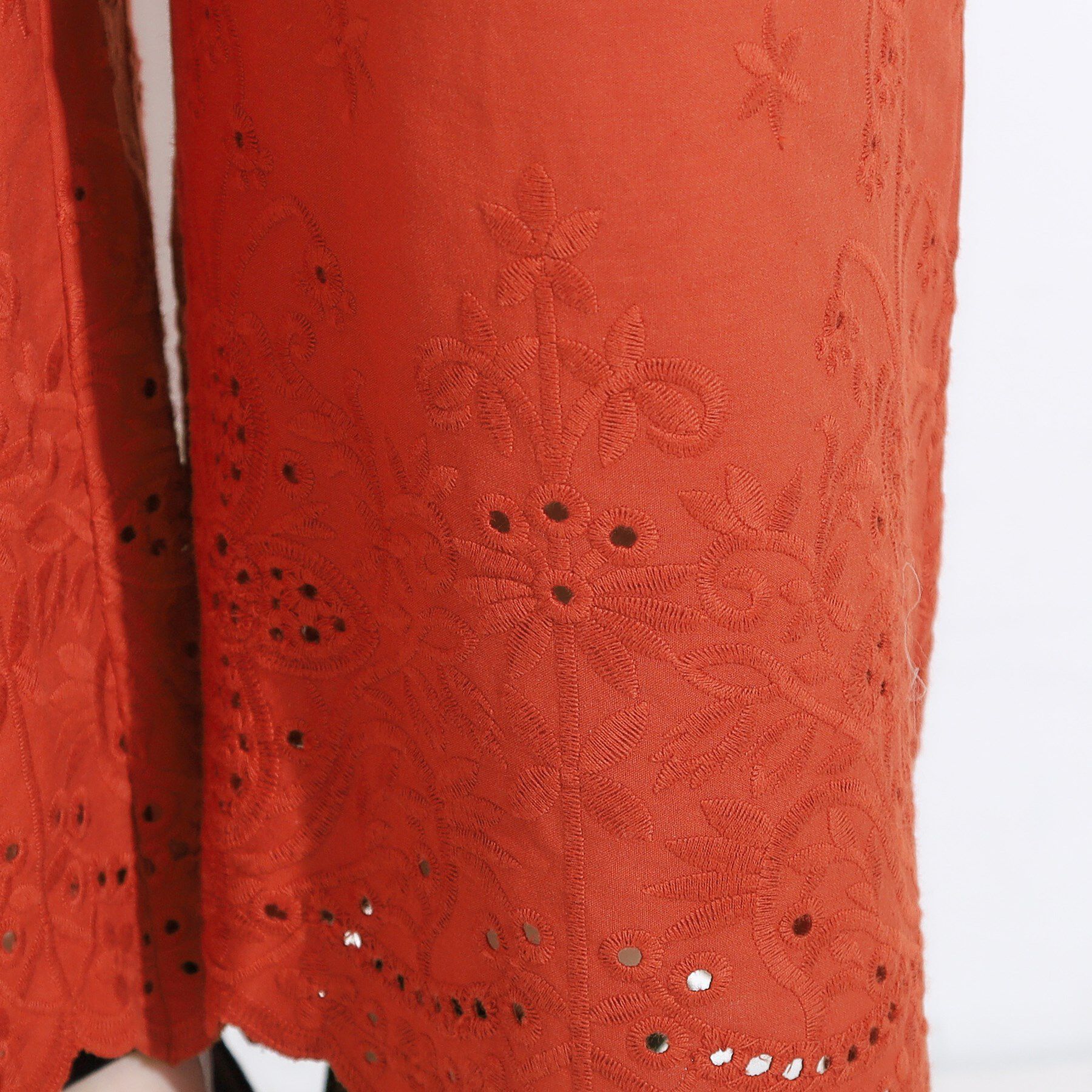 SHOO･LA･RUE「【S-LL】華やかさをプラスする 裾刺繍ストレートパンツ」|その他|