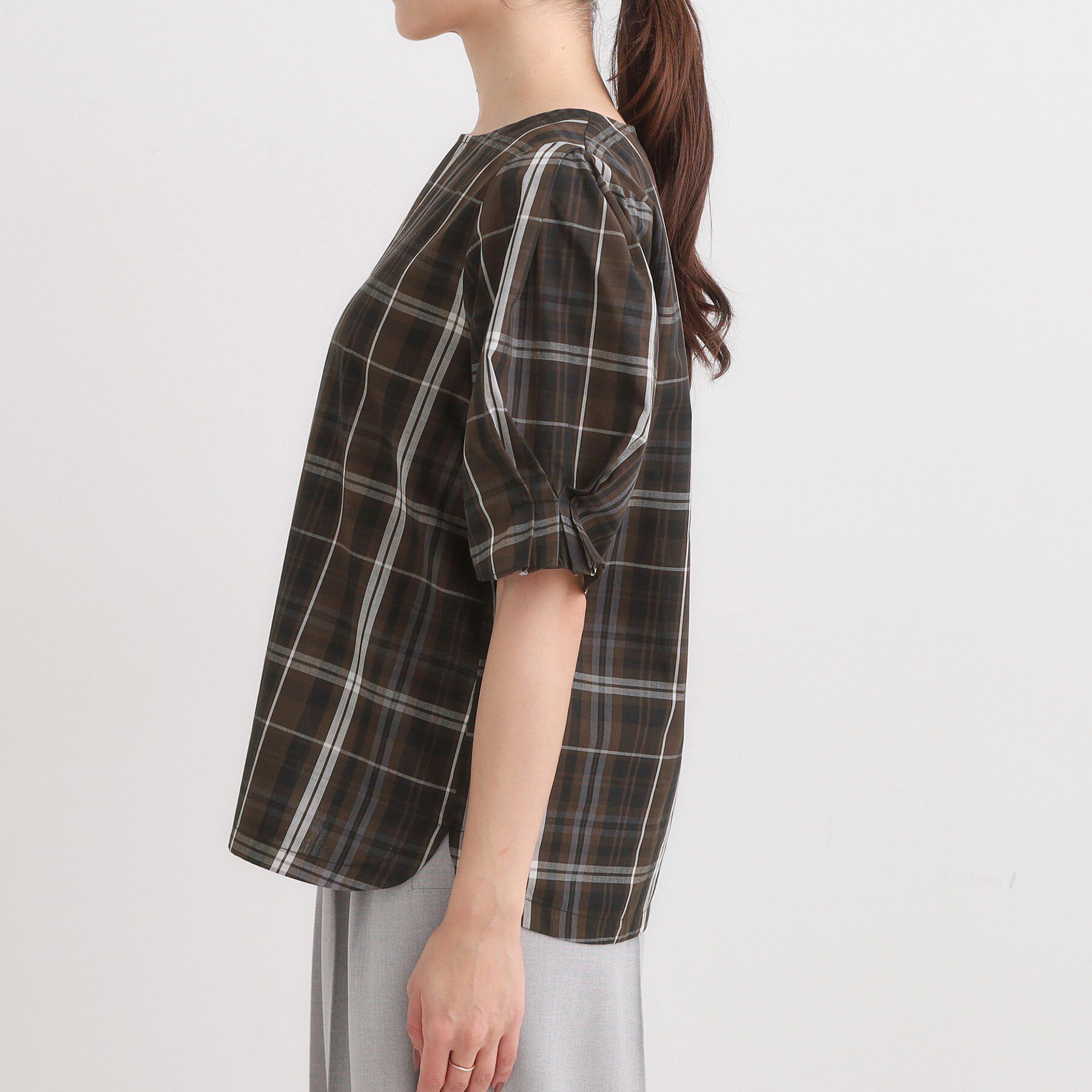 SHOO･LA･RUE「【S-LL/5分袖】お袖タックできれいに魅せる 大人のフェミニンブラウス」|シャツ・ブラウス|