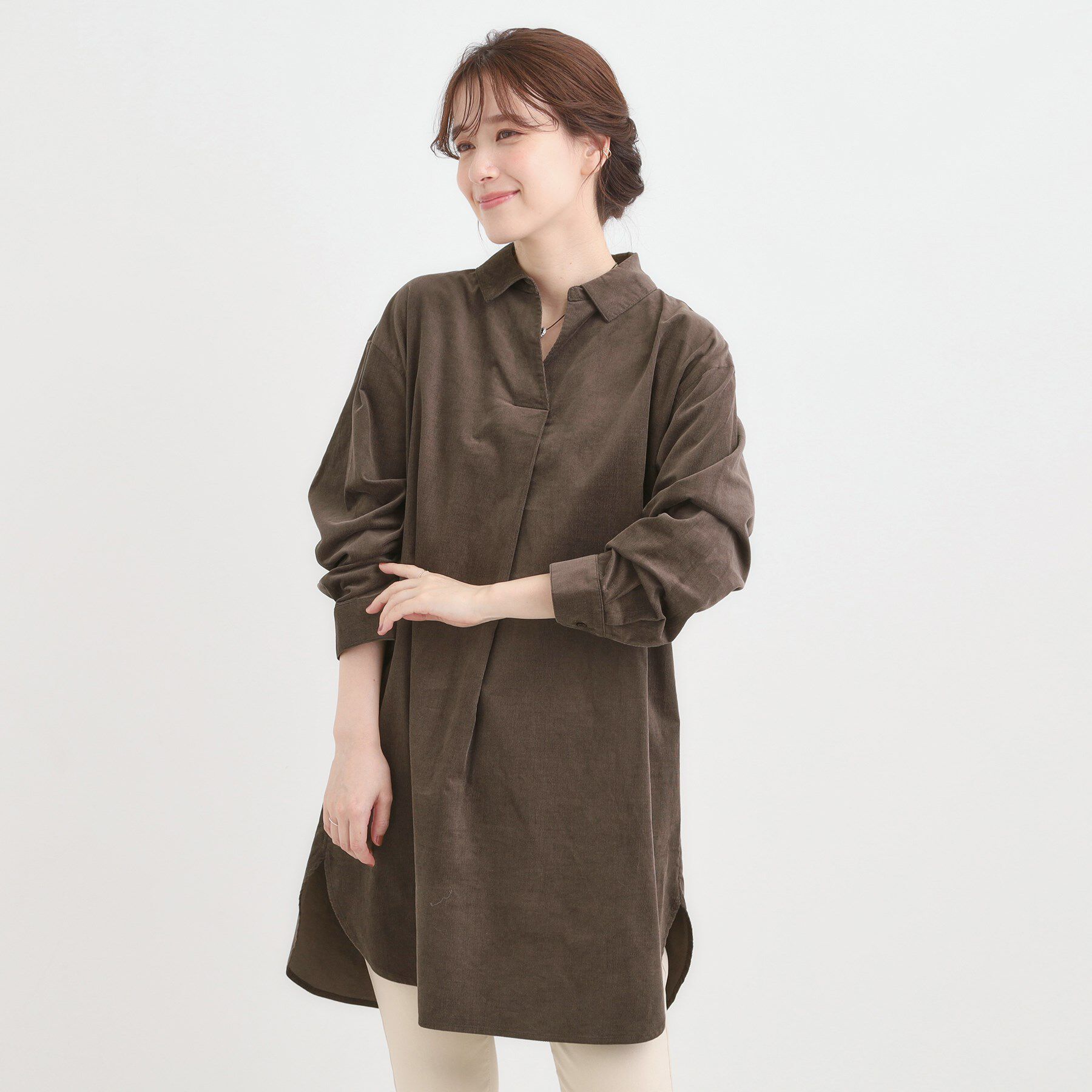 SHOO･LA･RUE「【洗濯機可/S-LL】すっきり見えにこだわった コーデュロイチュニックワンピース」|チュニック|