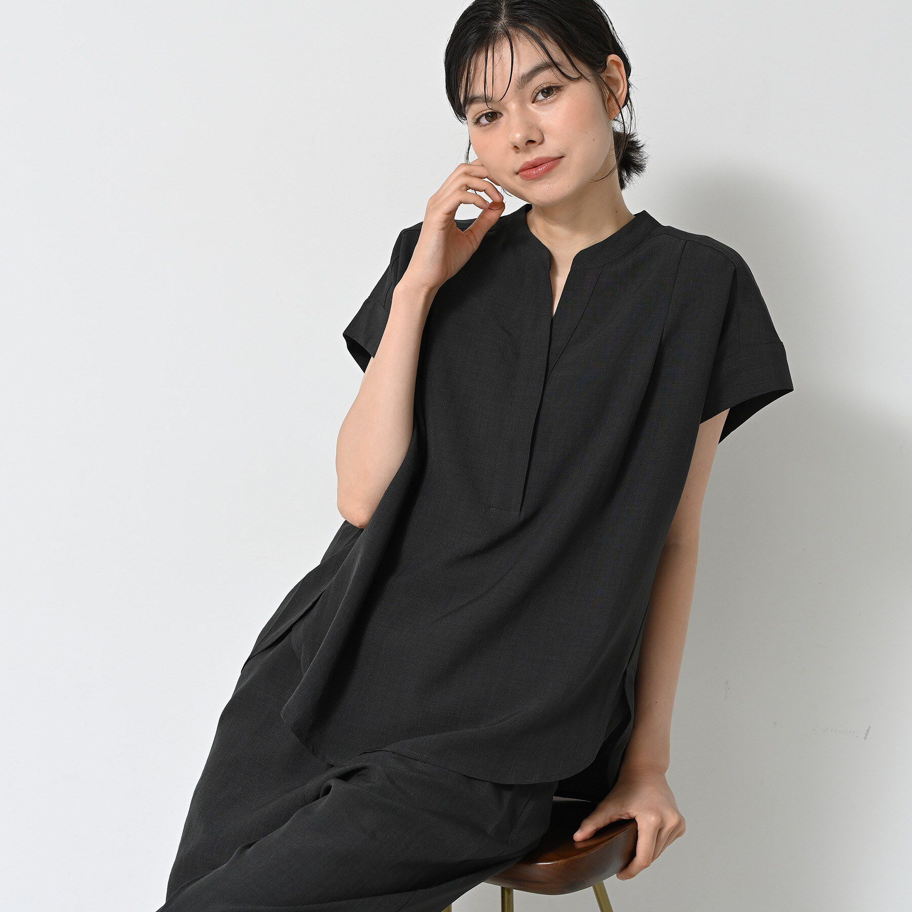 Dessin「【2点セット/ウエストゴム/洗える】スキッパ―シャツ＆ストレートパンツセット」|スーツ|