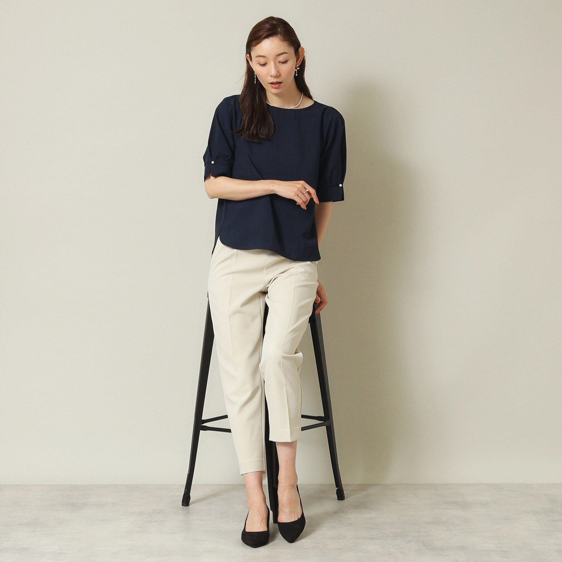 ITS&rsquo;DEMO「【UVカット／吸水速乾／冷感／マシンウォッシャブル】麻調合繊袖パール調ブラウス」|シャツ・ブラウス|