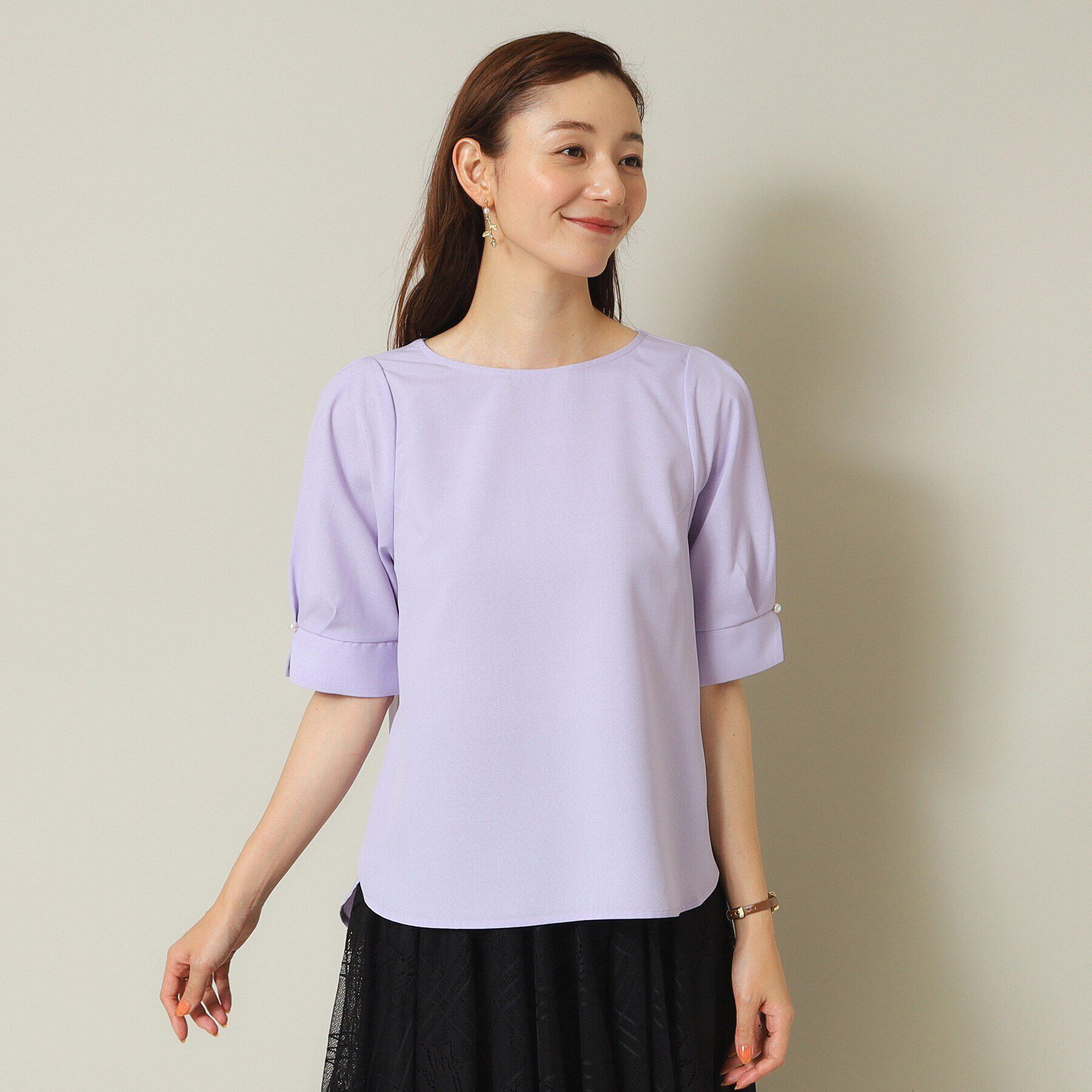 ITS&rsquo;DEMO「【UVカット／吸水速乾／冷感／マシンウォッシャブル】麻調合繊袖パール調ブラウス」|シャツ・ブラウス|