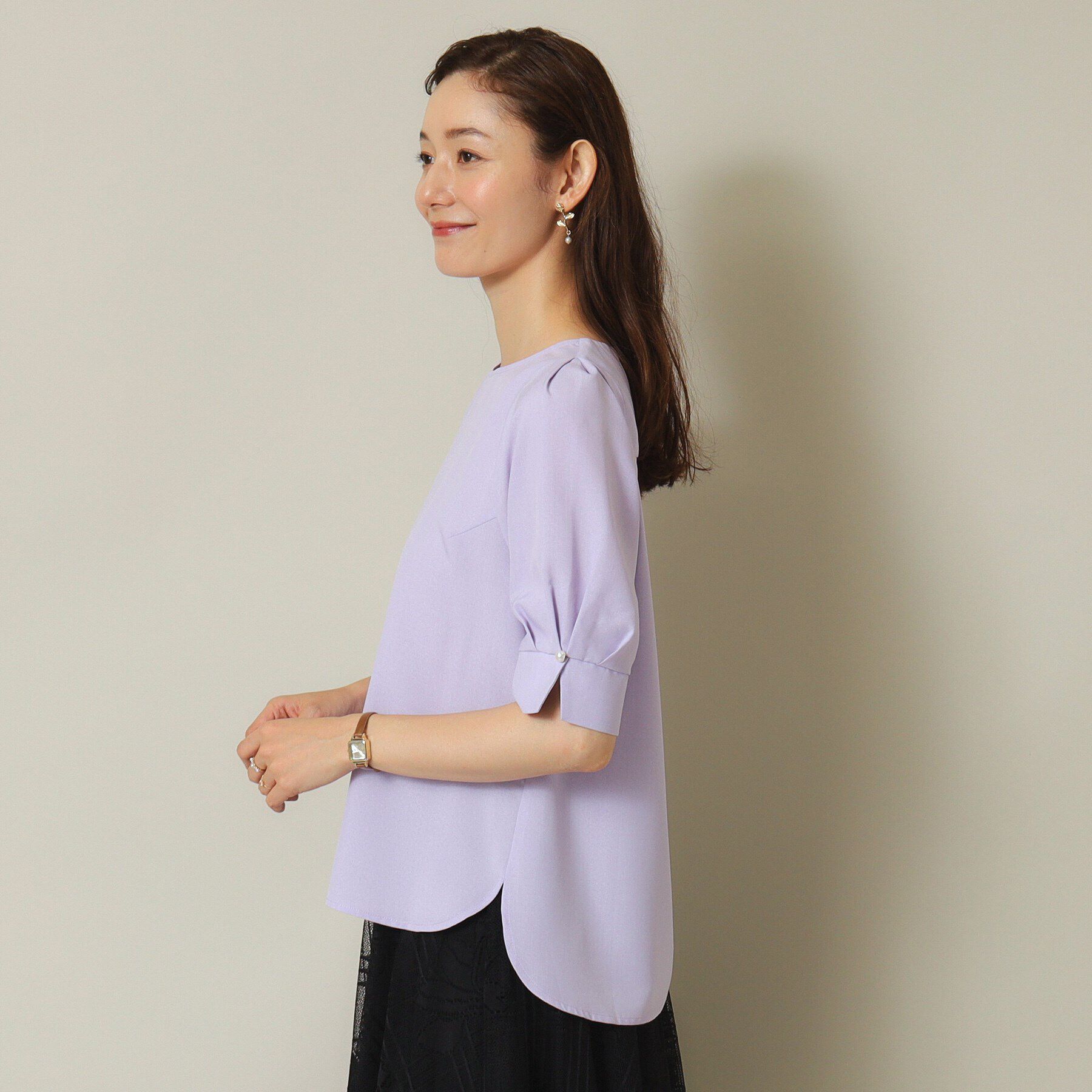 ITS&rsquo;DEMO「【UVカット／吸水速乾／冷感／マシンウォッシャブル】麻調合繊袖パール調ブラウス」|シャツ・ブラウス|