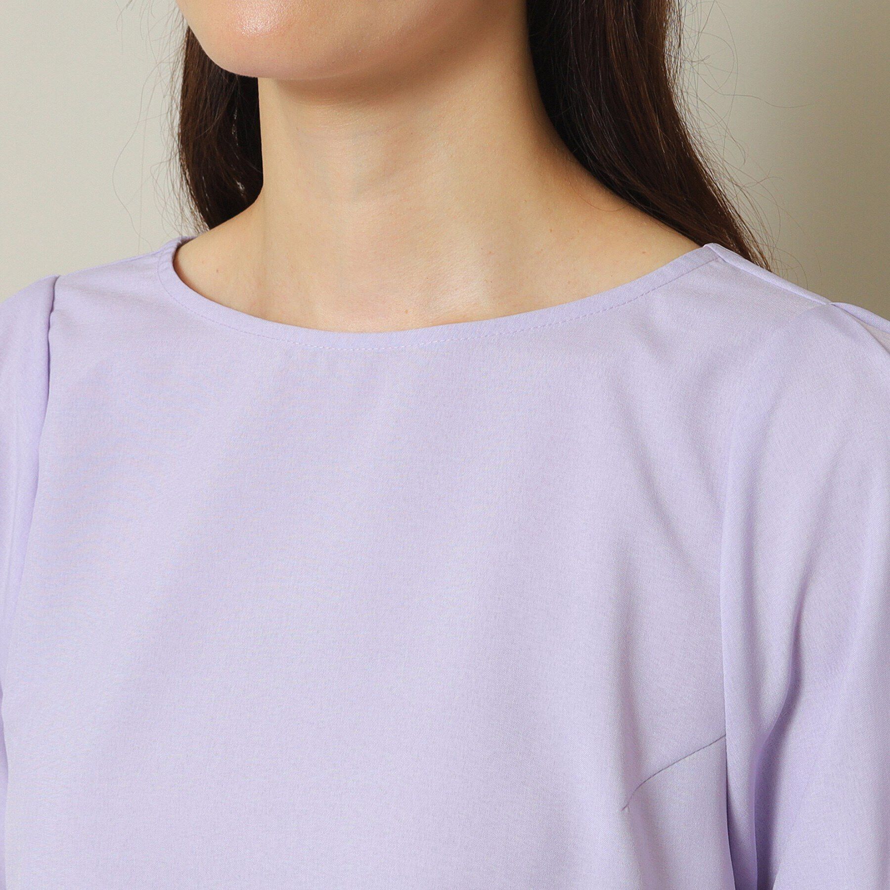 ITS&rsquo;DEMO「【UVカット／吸水速乾／冷感／マシンウォッシャブル】麻調合繊袖パール調ブラウス」|シャツ・ブラウス|