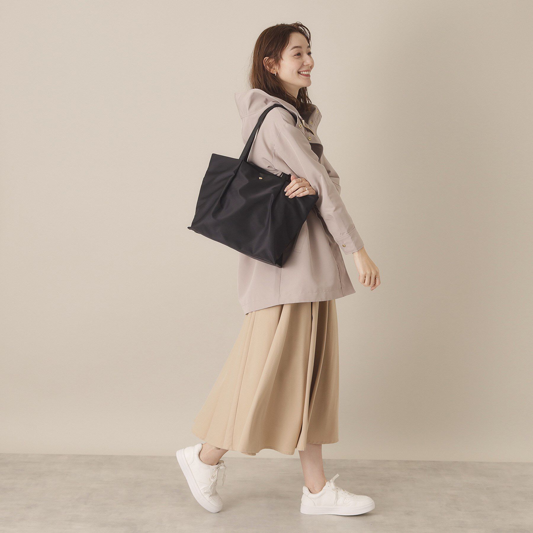 ITS&rsquo;DEMO「【通勤】肩楽PC収納A4トート」|トートバッグ|