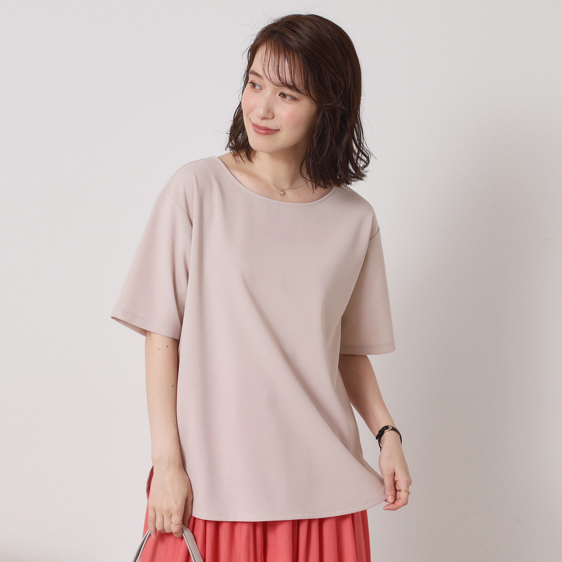 ITS&rsquo;DEMO「【接触冷感／洗濯機OK】カットジョーゼットTシャツ」|シャツ・ブラウス|グレージュ(050)