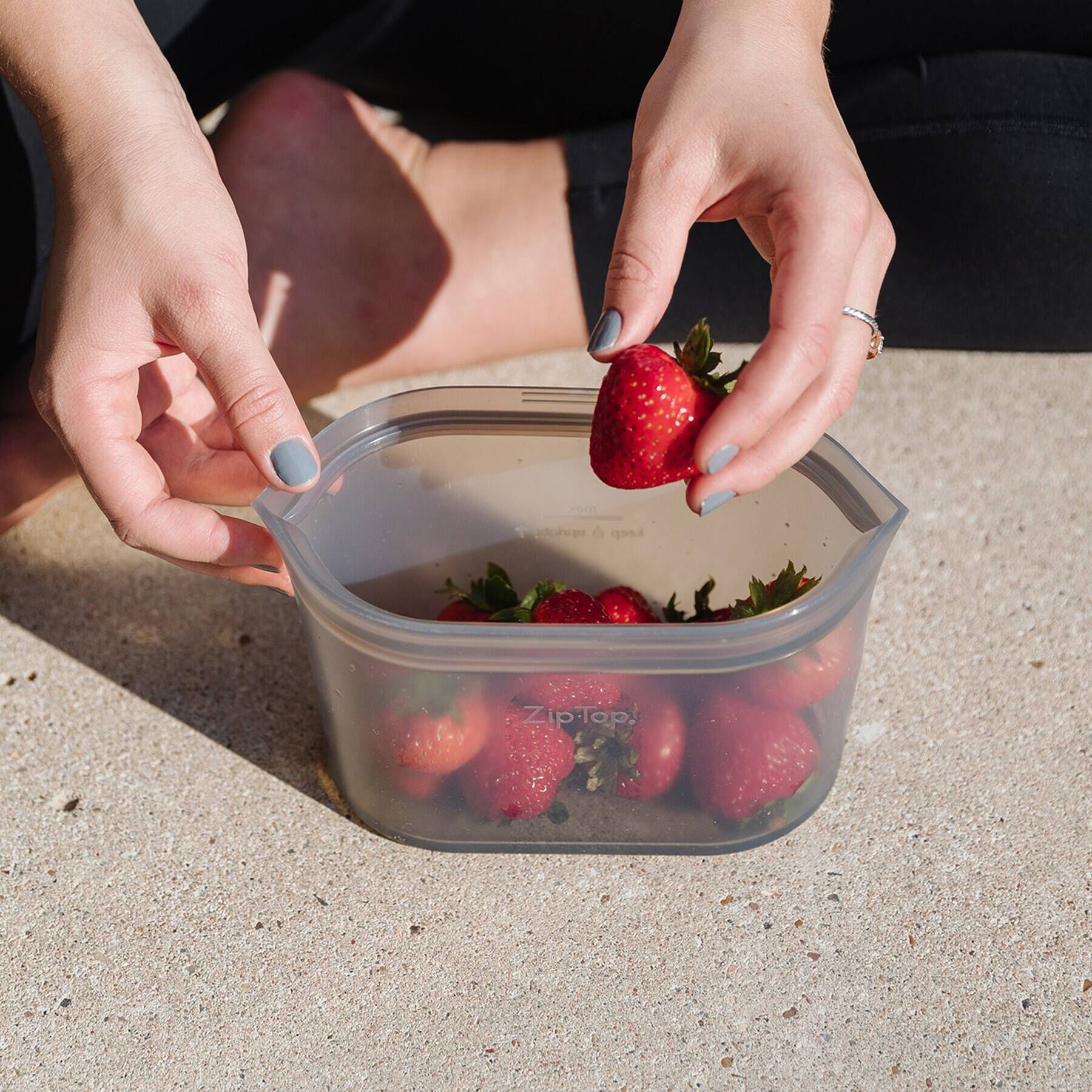 212 KITCHEN STORE「ジップトップ ディッシュ Ｍサイズ GY」|食器・キッチングッズ|