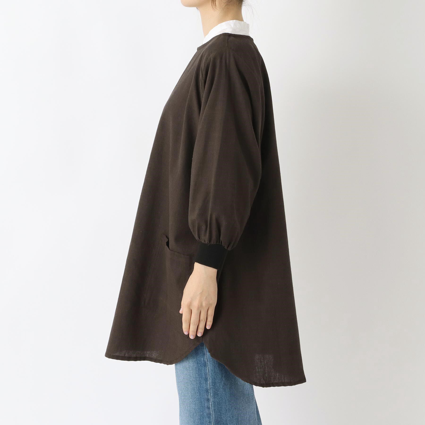 212 KITCHEN STORE「シャンブリック 花びらリブ袖かっぽうぎ BK」|食器・キッチングッズ|