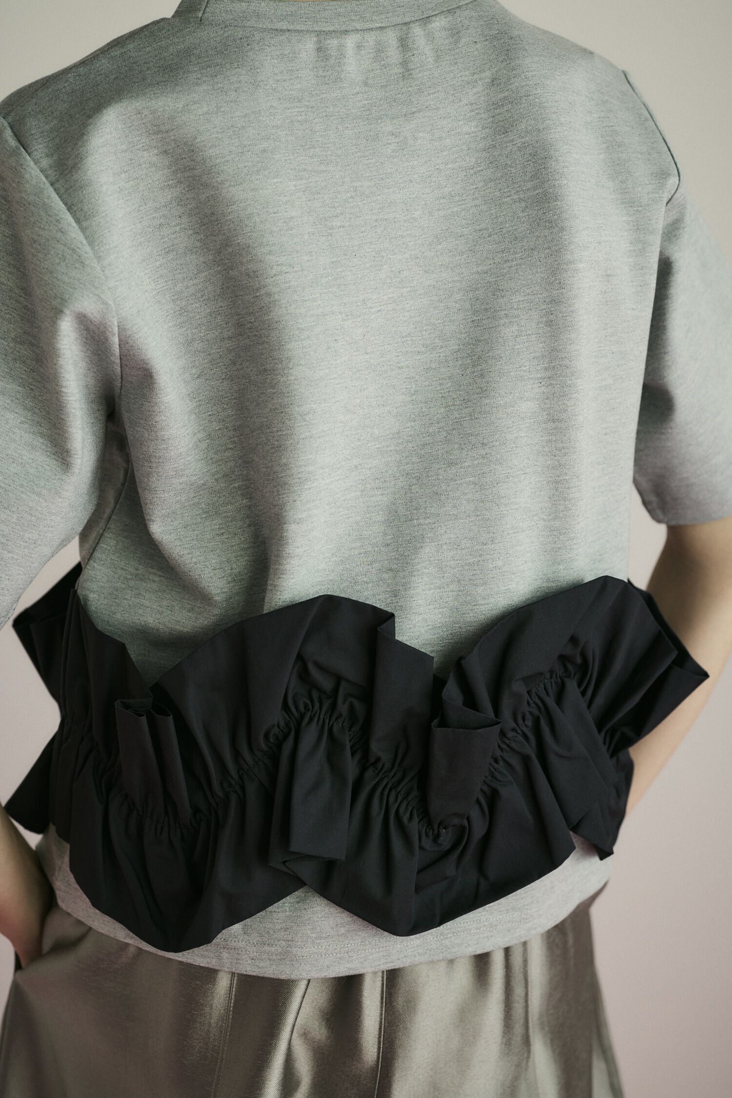 HeRIN.CYE「Attachment hem tops」|Tシャツ・カットソー|