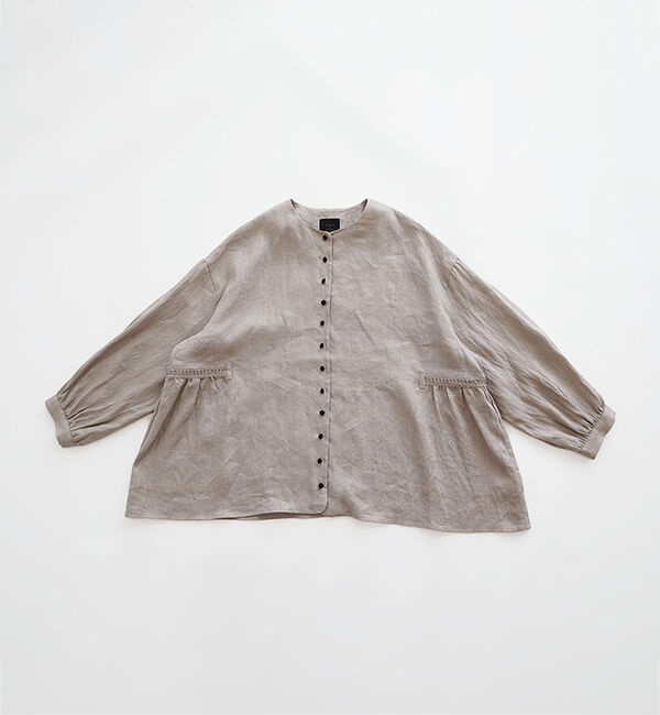 オオカミとフクロウ「オオカミとこもれびのホワイトリリー」|シャツ・ブラウス|