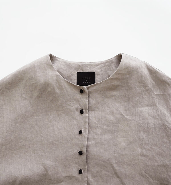 オオカミとフクロウ「オオカミとこもれびのホワイトリリー」|シャツ・ブラウス|