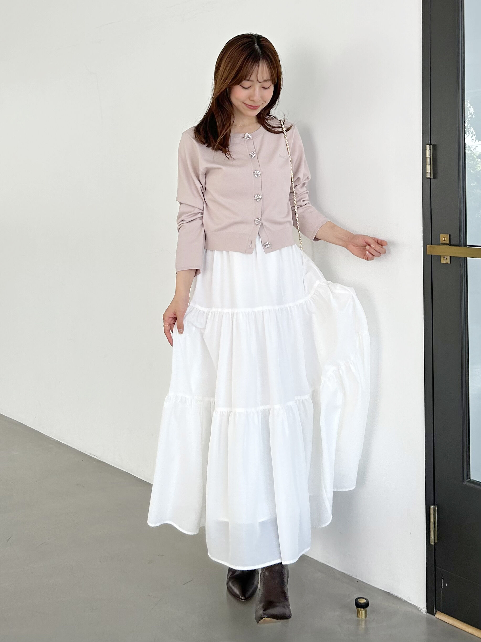 SNIDEL「【FLOWER COLLECTION】ビジューボタンニットカーディガン」|カーディガン|