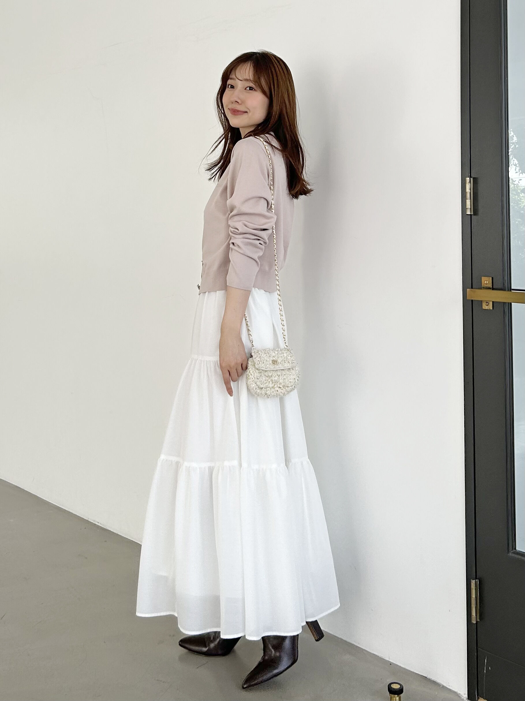 SNIDEL「【FLOWER COLLECTION】ビジューボタンニットカーディガン」|カーディガン|