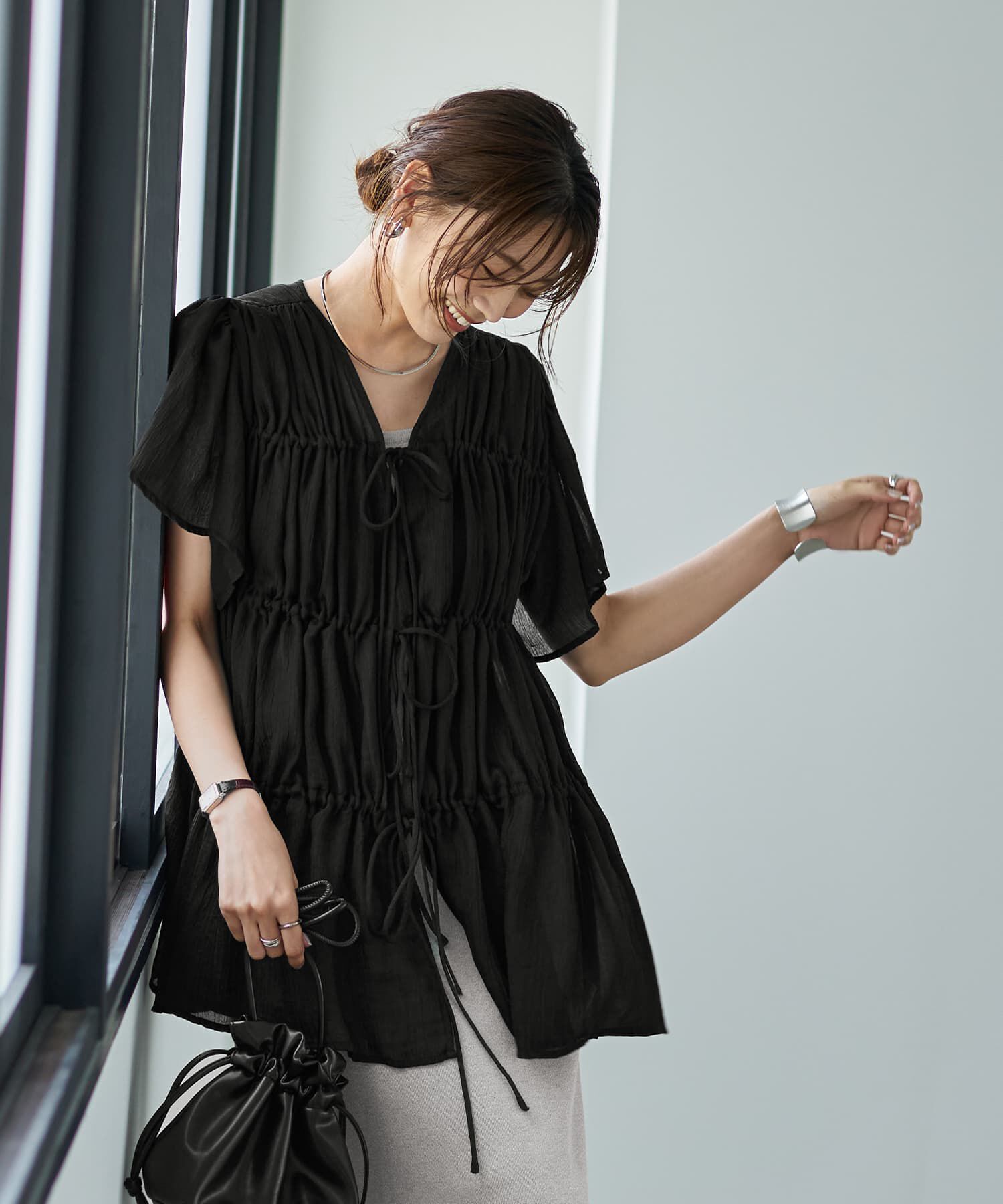 STYLE DELI「ダブルガーゼシフォンのリボン留めチュニックカーディガン」|シャツ・ブラウス|ブラック