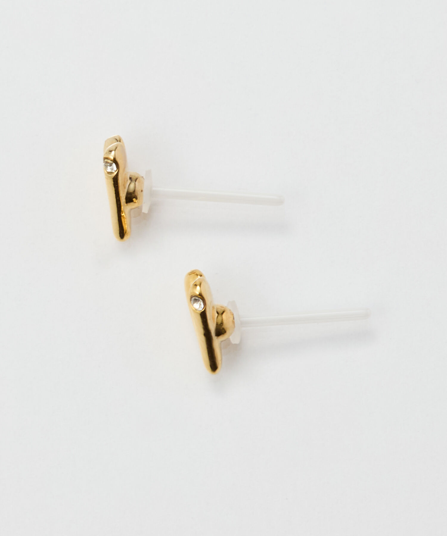 Phoebe「【金属アレルギー対応】ハートリーフセラミックピアス　ゴールド」|ピアス|