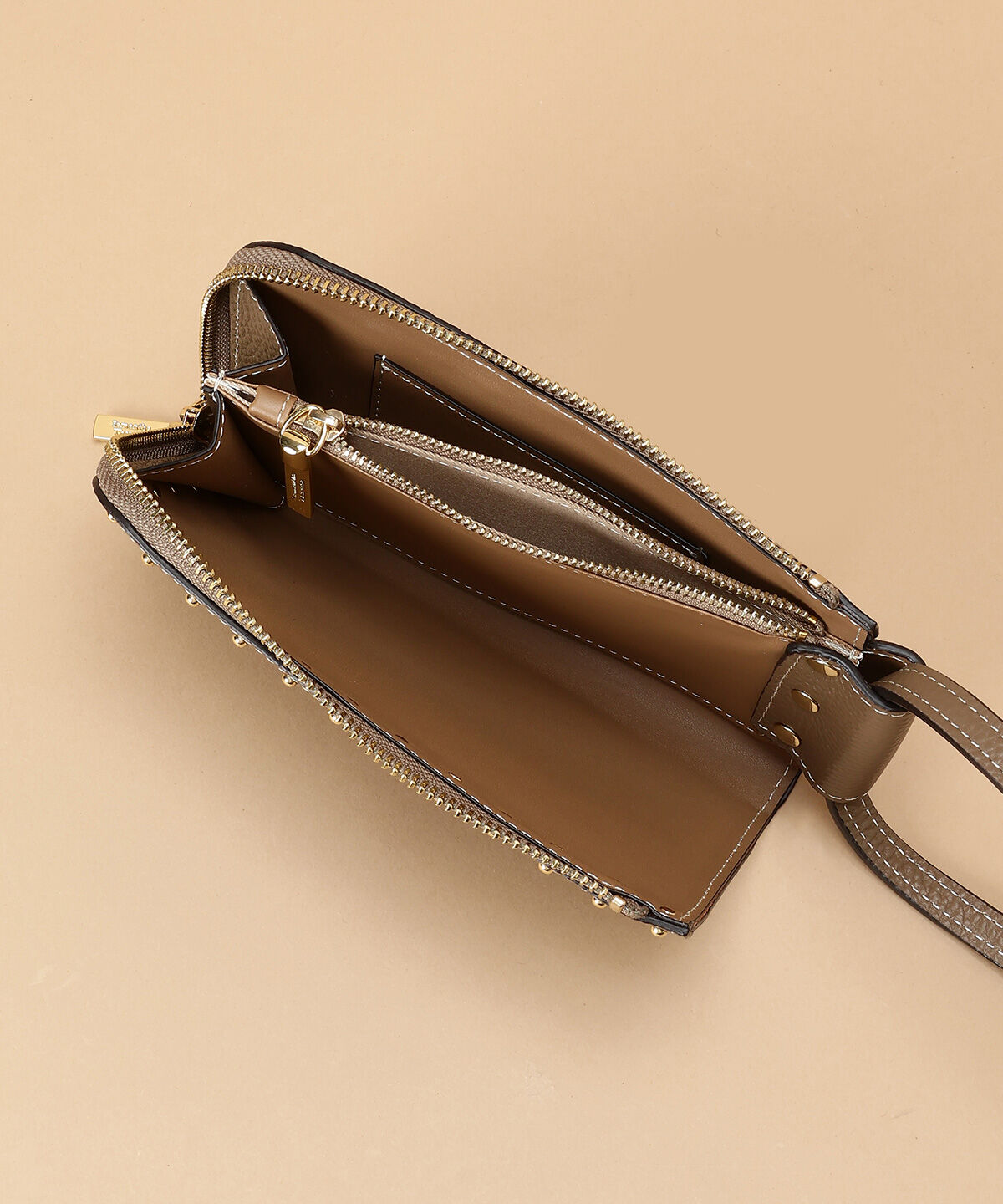 Samantha Thavasa「スタッズデザイン ウォレットショルダー」|ショルダー・メッセンジャー|