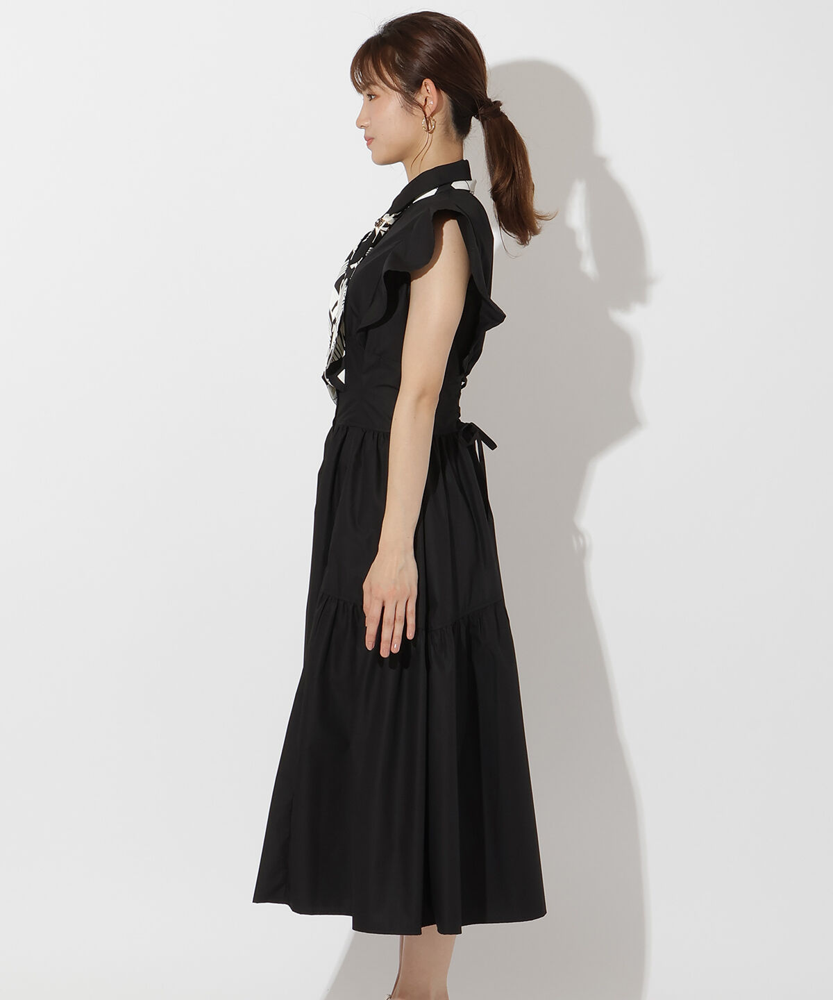 アンドクチュール「タイ付きショルダーフリルワンピース」|ワンピース|