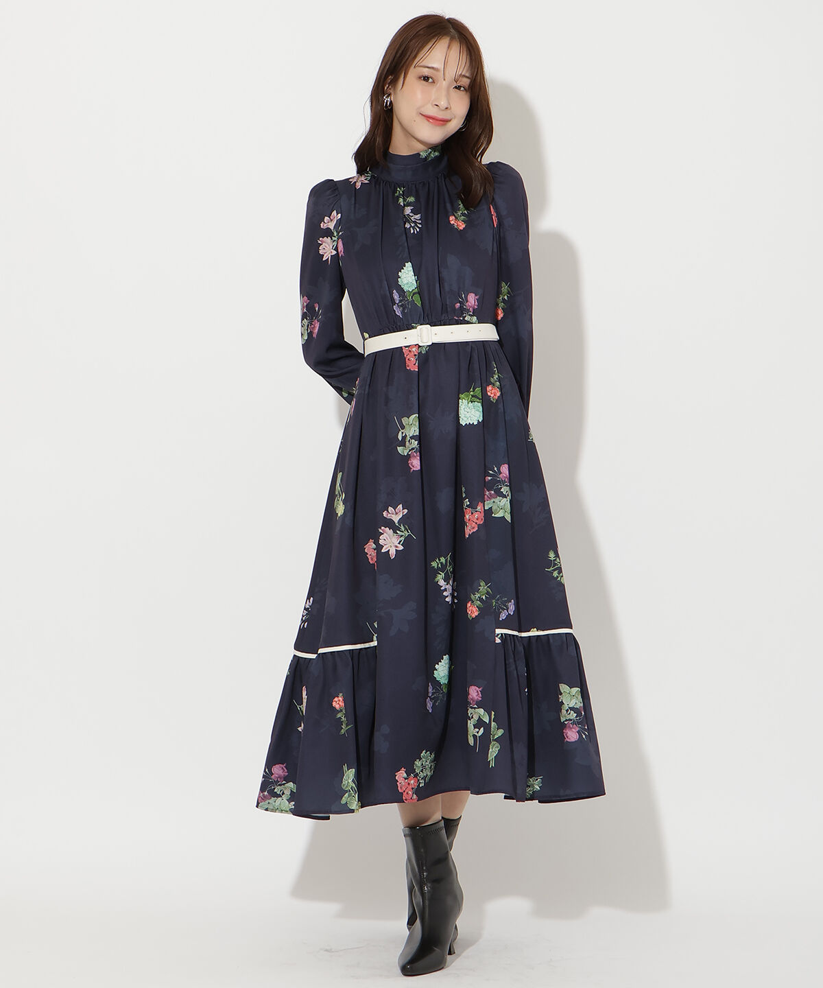 アンドクチュール「クラシックフラワーワンピース」|ワンピース|