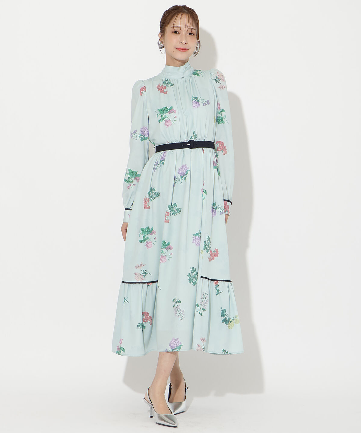 アンドクチュール「クラシックフラワーワンピース」|ワンピース|