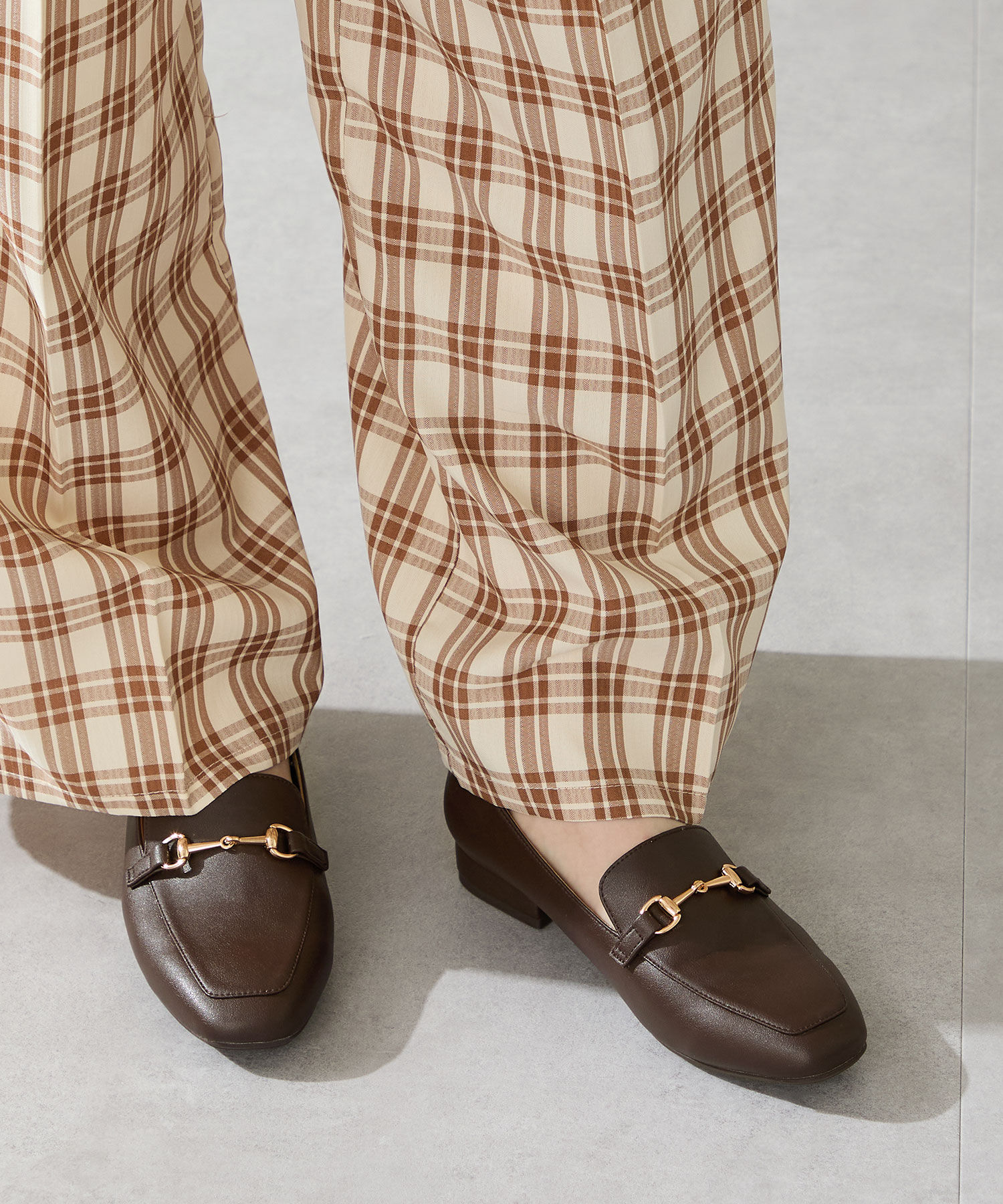 ORiental TRaffic「【跳べるパンプス/シリーズ累計１５０万足突破】スクエアトゥビットモチーフ  ローファー /R-3210」|パンプス|