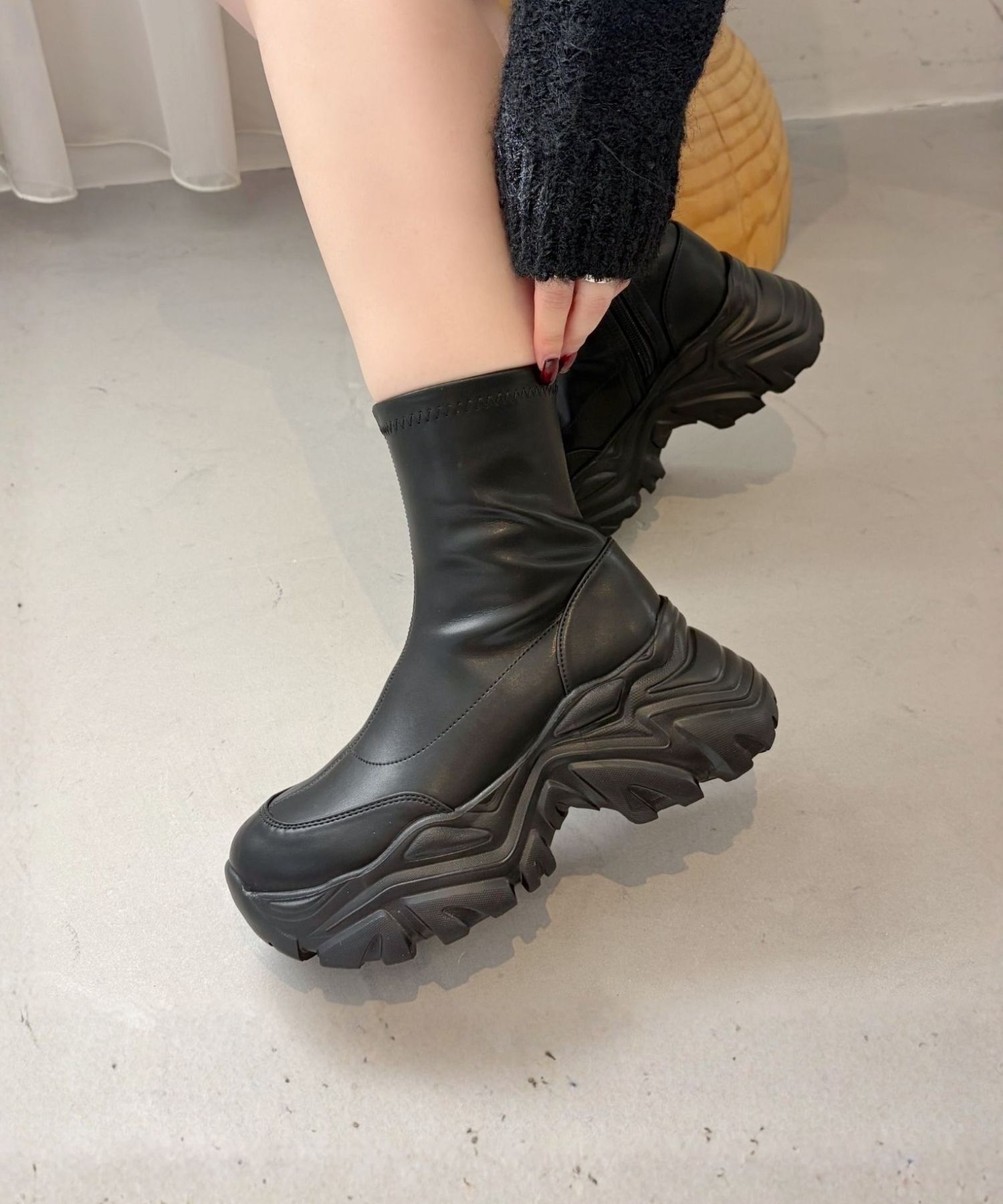 ORiental TRaffic「【 軽量 ・ 厚底 】 スニーカーソール ショートブーツ /41412 ストレッチ 美脚」|スニーカー|BLACK