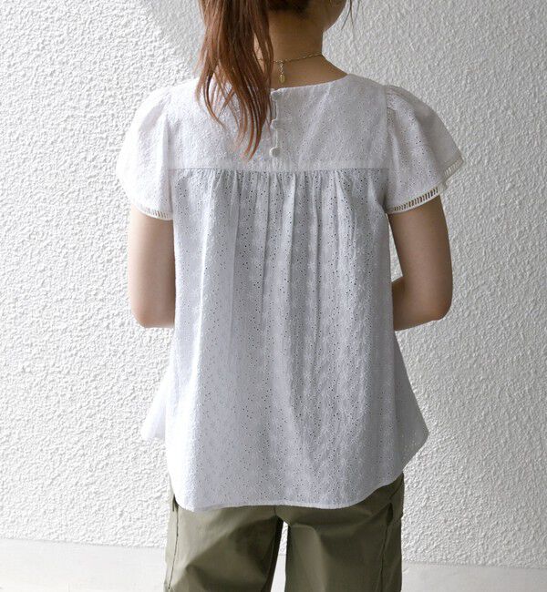 SHIPS any「SHIPS any:〈洗濯機可能〉エンブロイダリー シャンブレー フレア ギャザー ブラウス」|シャツ・ブラウス|