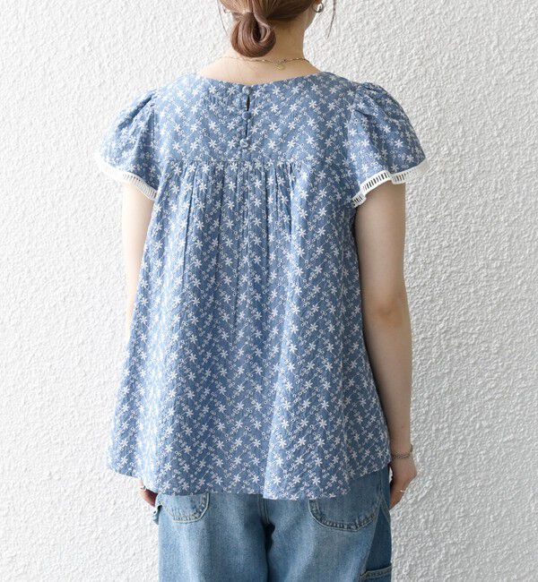 SHIPS any「SHIPS any:〈洗濯機可能〉エンブロイダリー シャンブレー フレア ギャザー ブラウス」|シャツ・ブラウス|