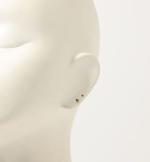 TOMORROWLAND GOODS「Metier Mini Bezel Set Princess Gemstone Studs 片耳ピアス」|ピアス|