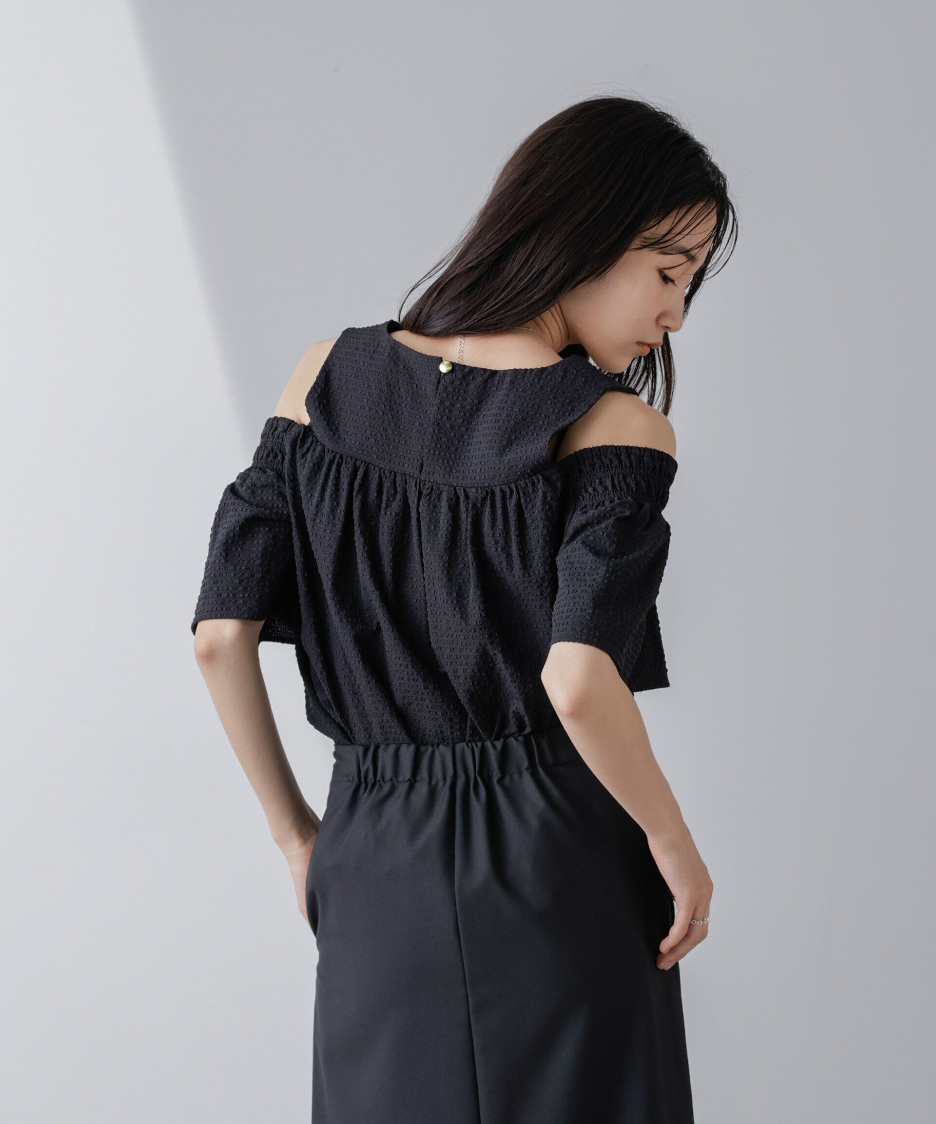 nano･universe「サッカーオフショルダーブラウス」|シャツ・ブラウス|