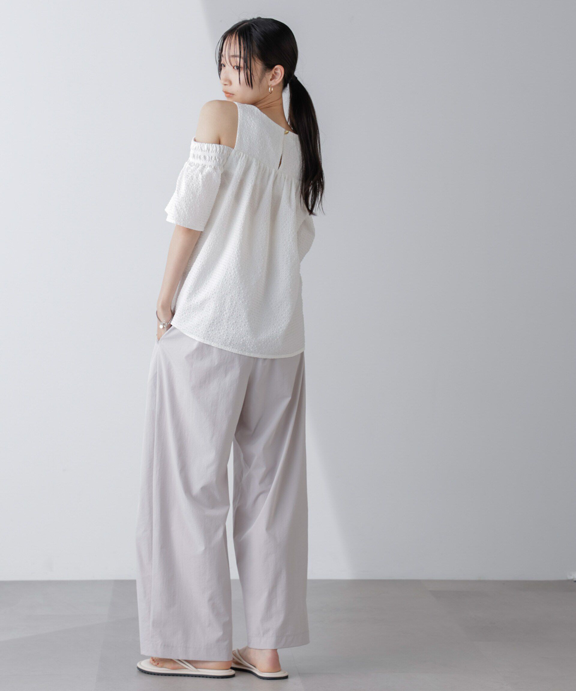 nano･universe「サッカーオフショルダーブラウス」|シャツ・ブラウス|