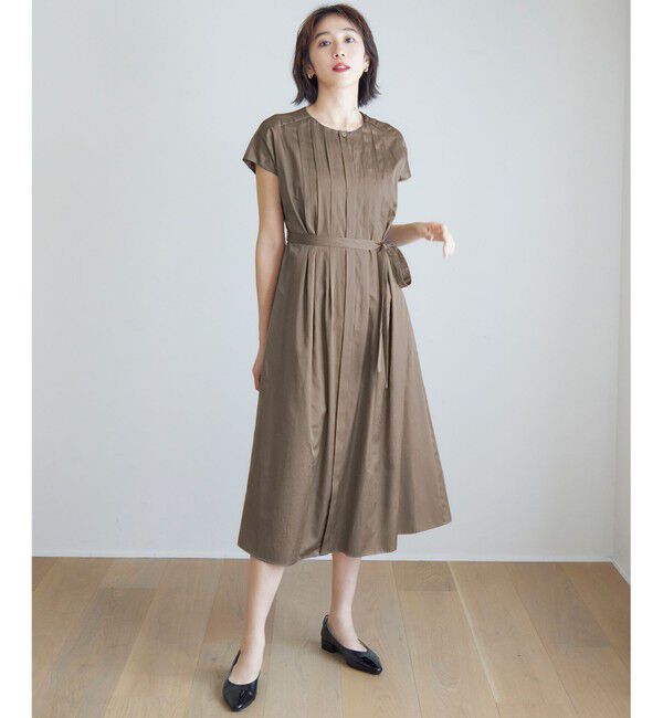 自由区「【洗える】シルキータック ワンピース」|ワンピース|シナモン