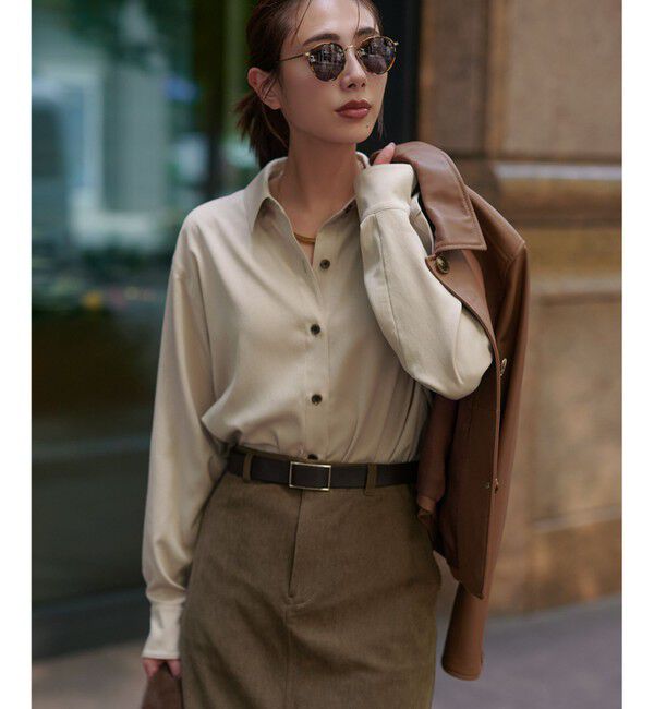 23区「【見上愛さん着用/Oggi10月号掲載/洗える】スエーディーサテン シャツ」|シャツ・ブラウス|ベージュ系