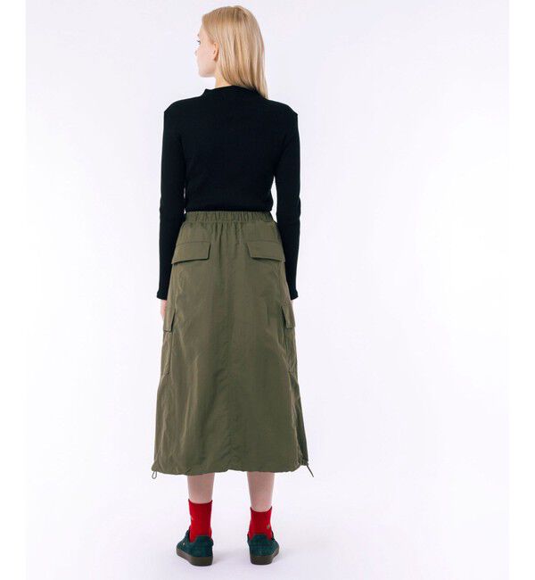 LACOSTE「微起毛素材 撥水ナイロンカーゴスカート」|スカート|